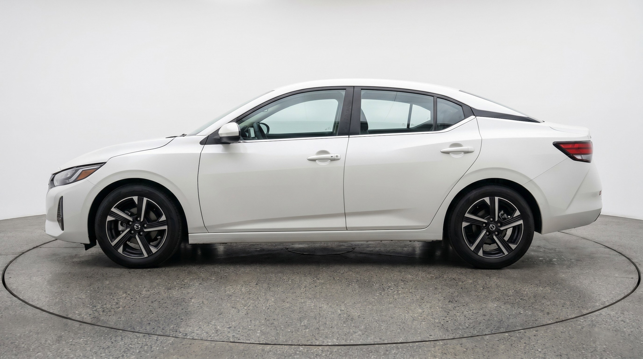 Thumbnail: 2025 Nissan Sentra - 5