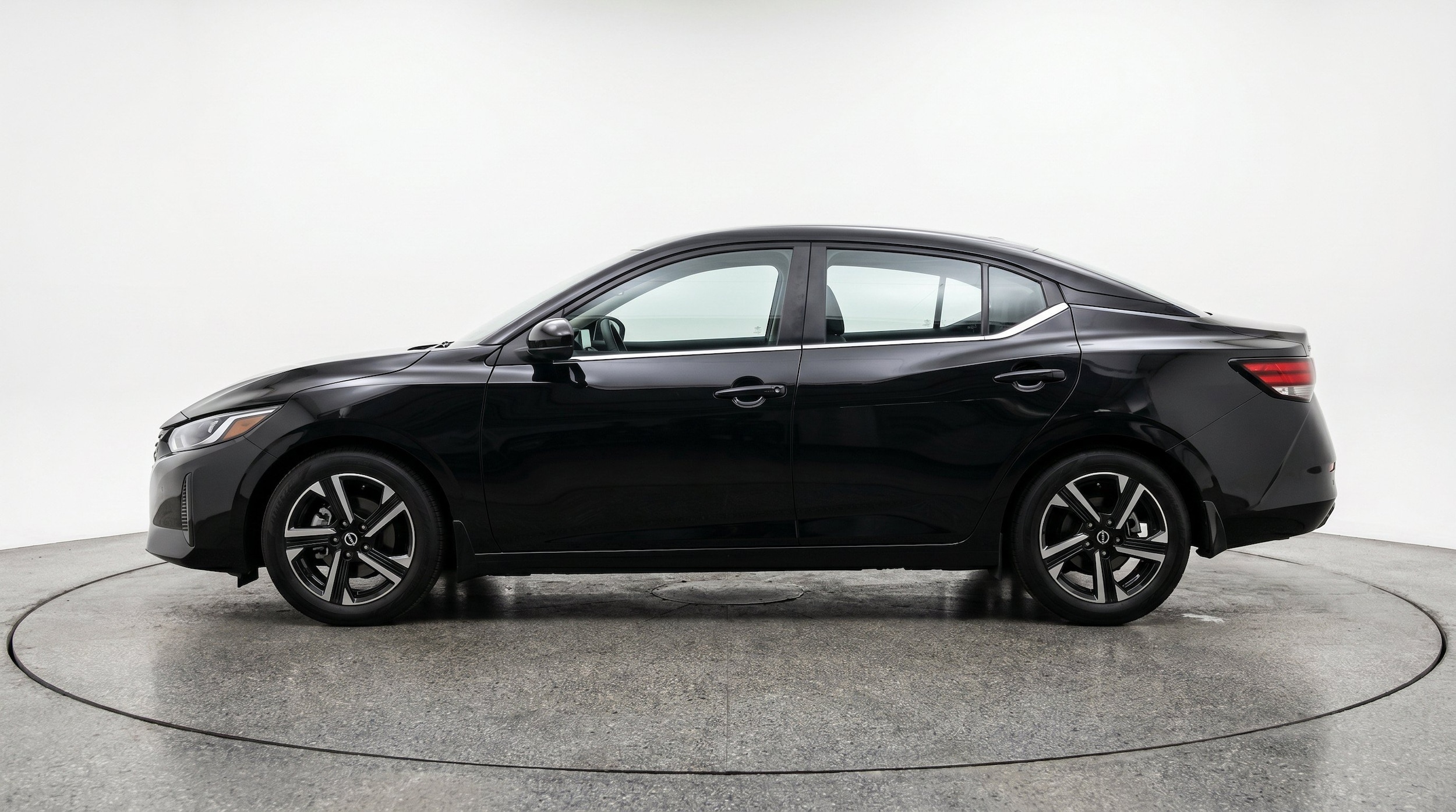 Thumbnail: 2025 Nissan Sentra - 5
