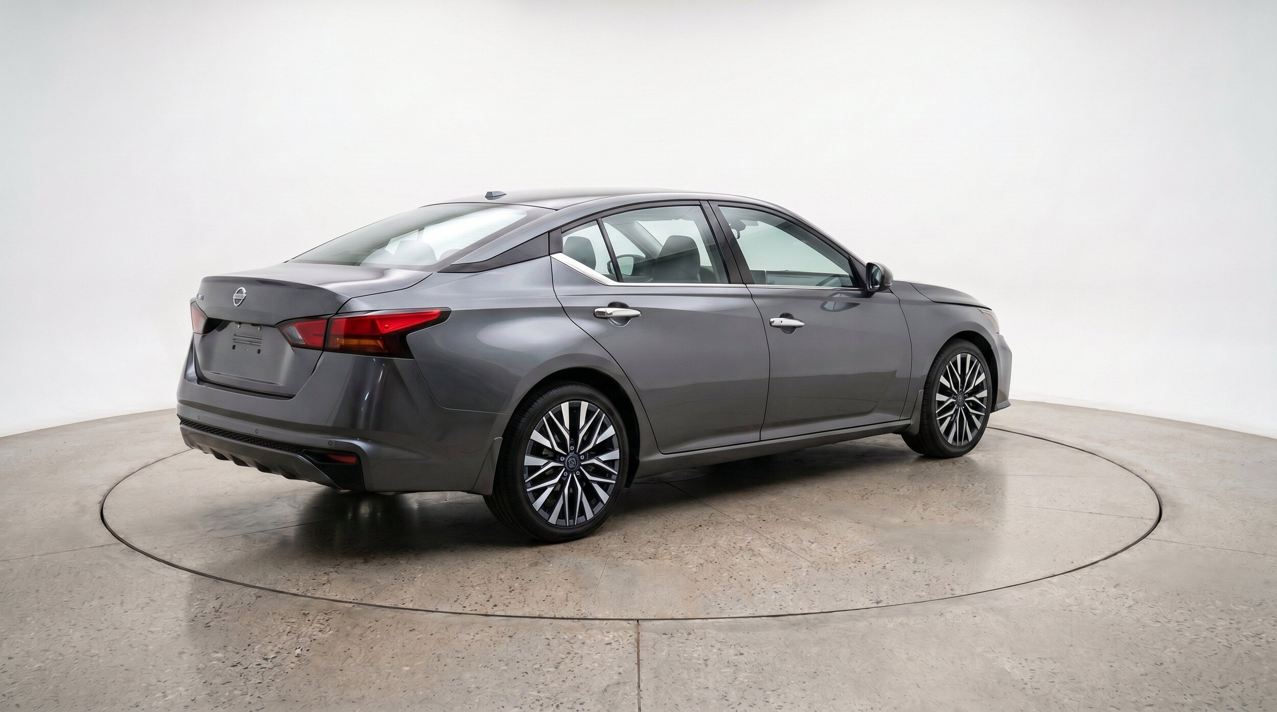 Thumbnail: 2025 Nissan Altima - 9