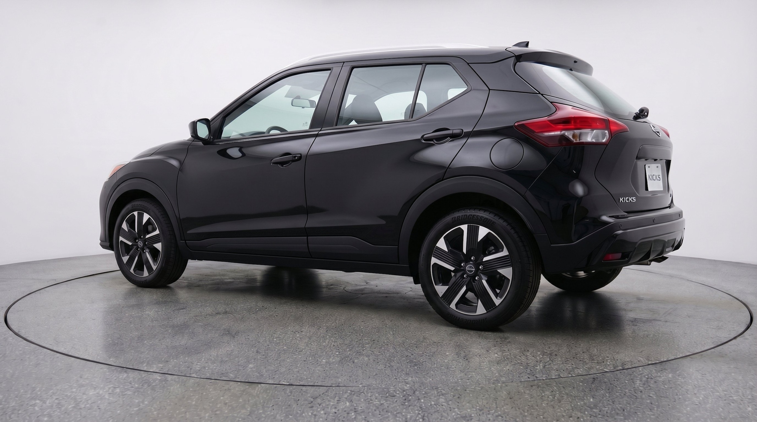 Thumbnail: 2026 Nissan Kicks - 6