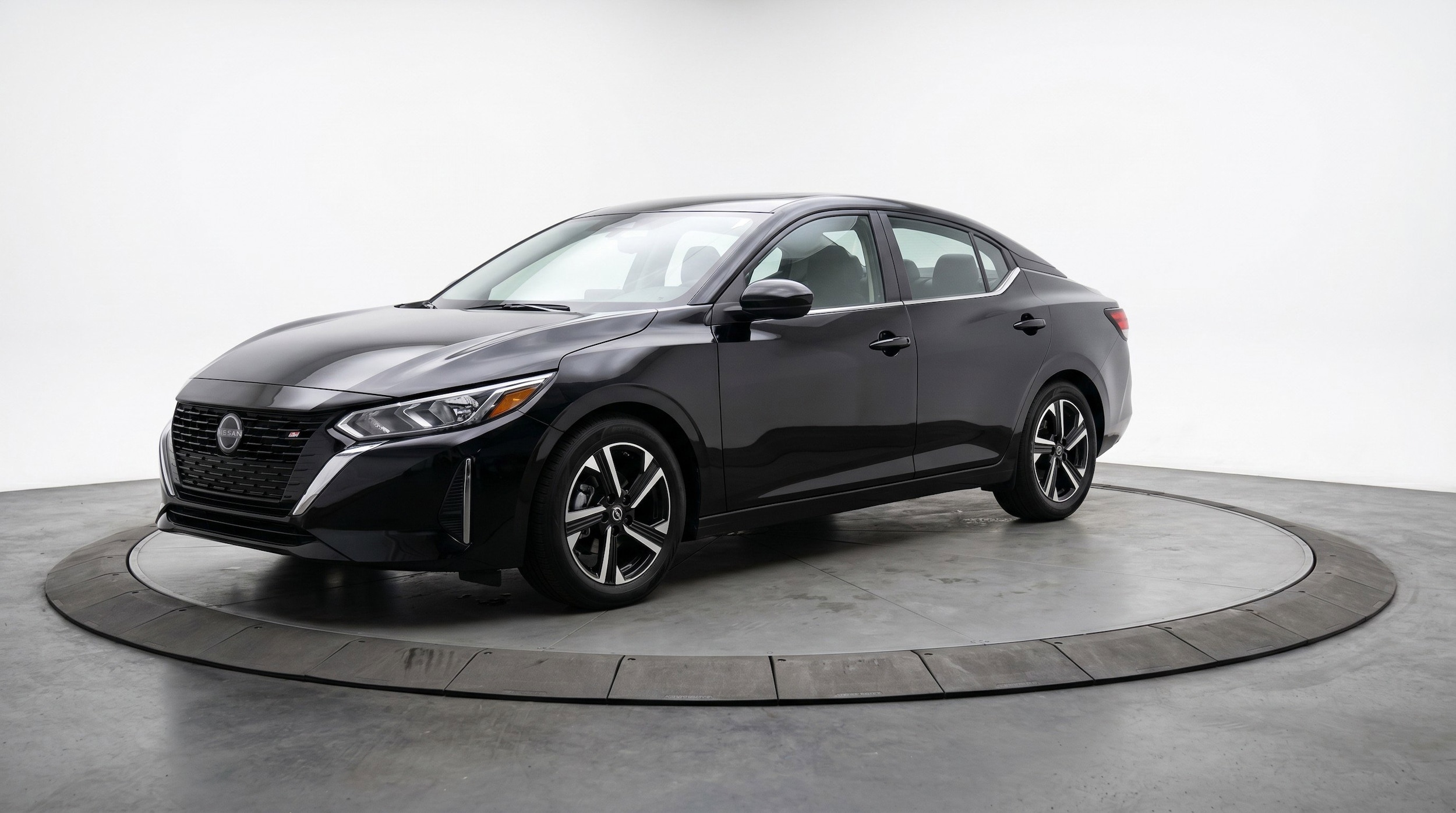 Thumbnail: 2025 Nissan Sentra - 3