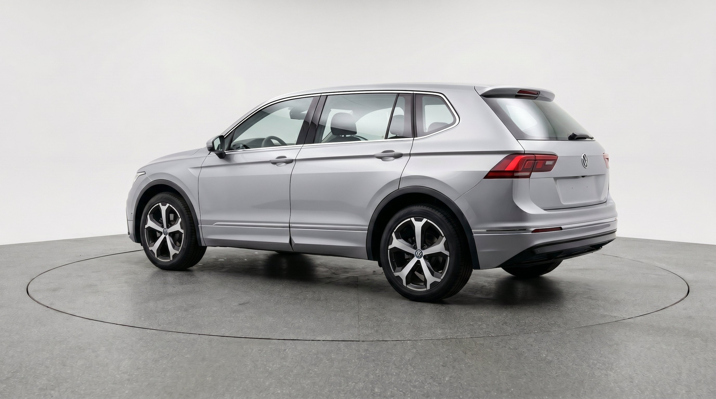 Thumbnail: 2026 Volkswagen Tiguan - 6
