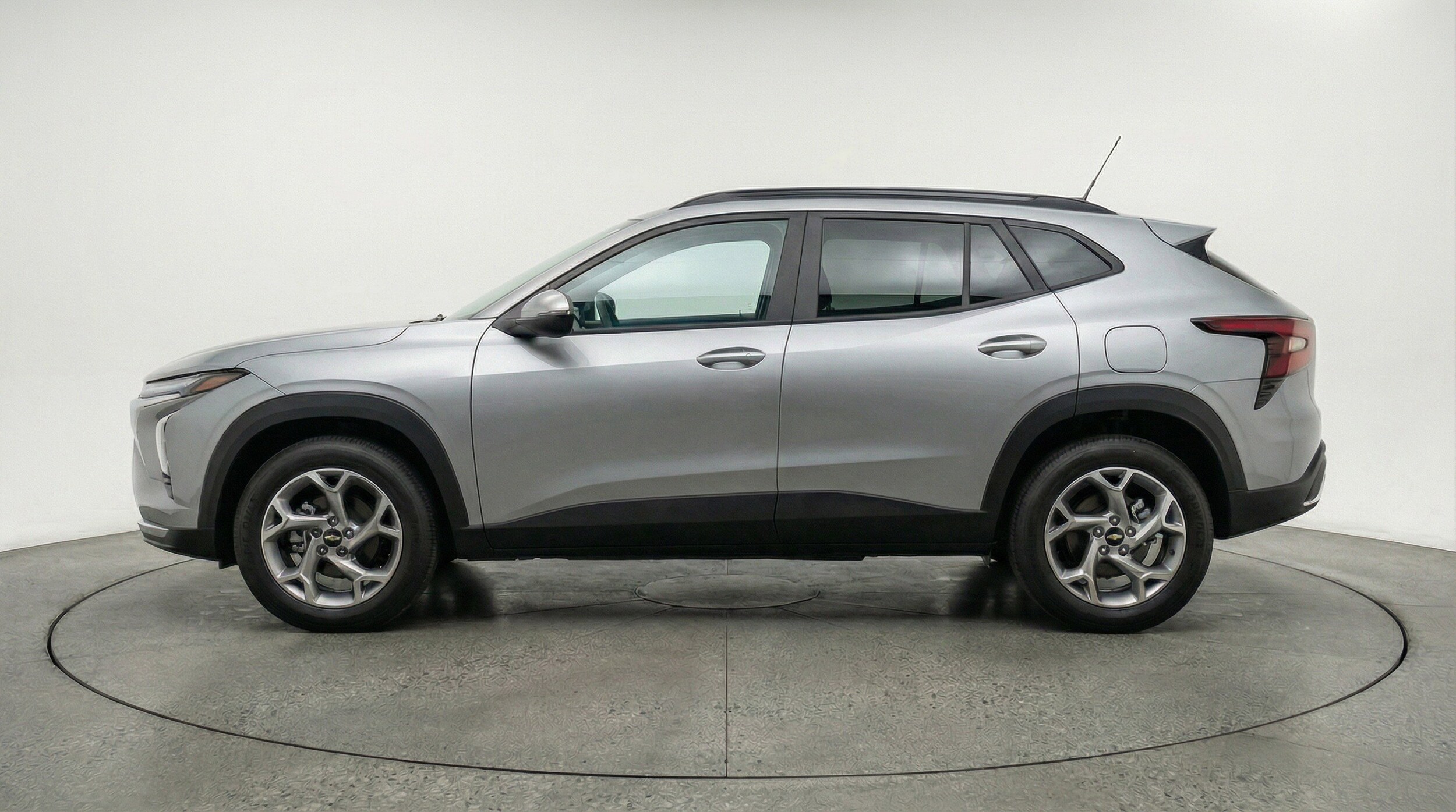 Thumbnail: 2025 Chevrolet Trax - 5