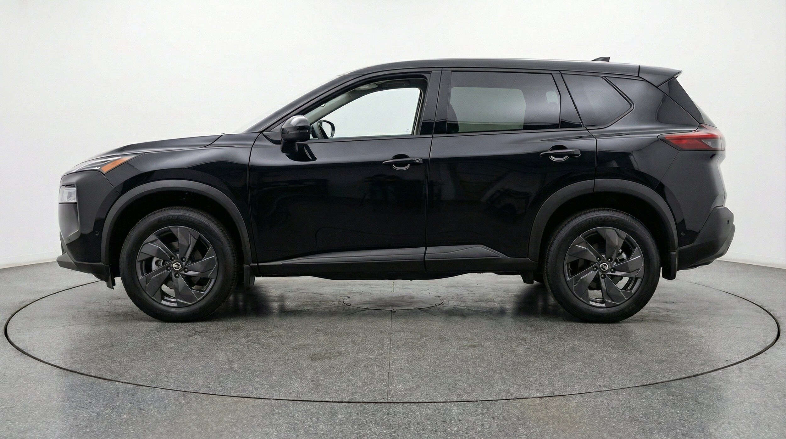 Thumbnail: 2026 Nissan Rogue - 5