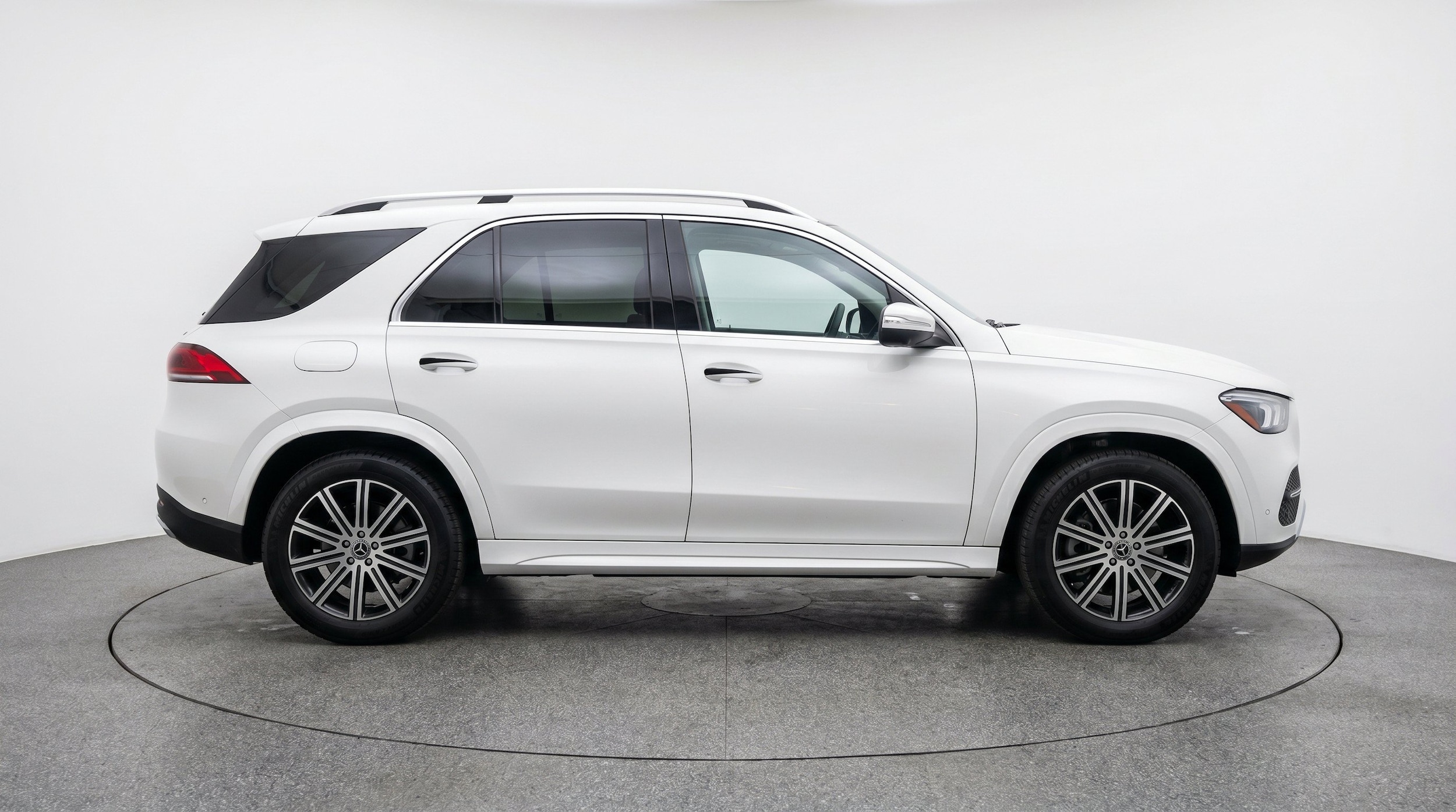 Thumbnail: 2026 Mercedes-Benz GLE - 11