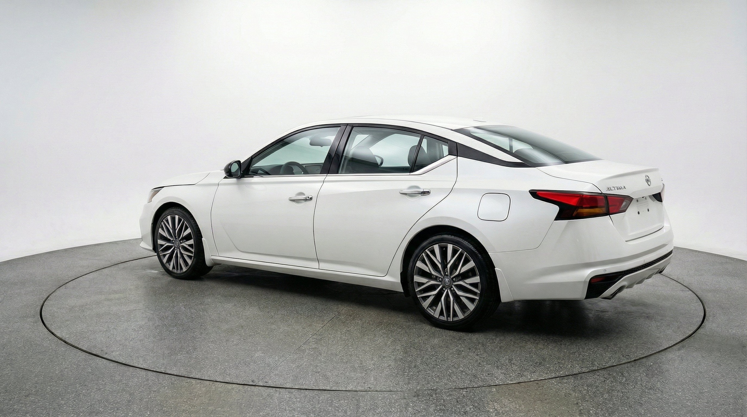 Thumbnail: 2025 Nissan Altima - 6