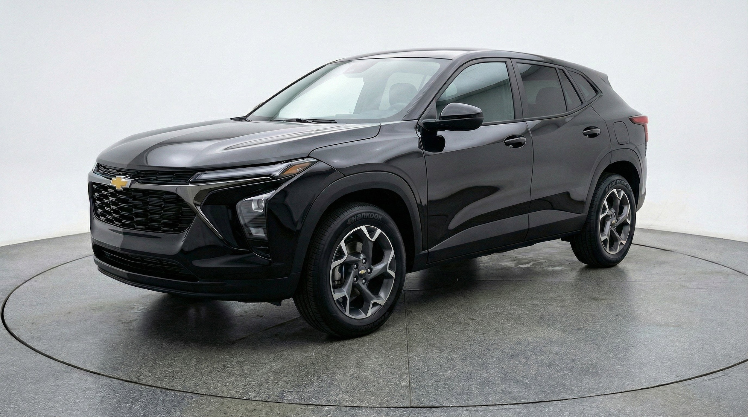 Thumbnail: 2025 Chevrolet Trax - 3