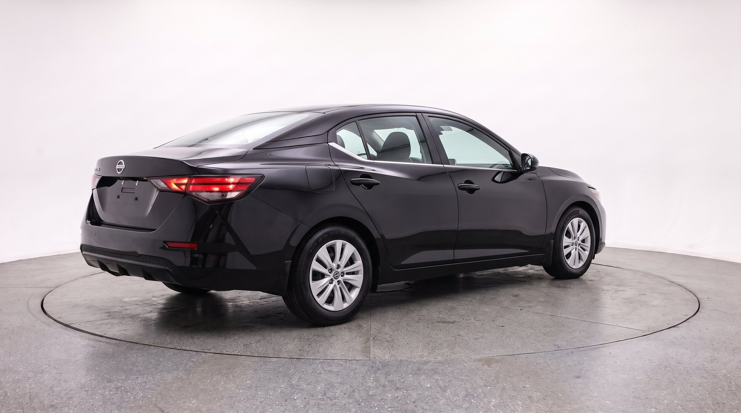 Thumbnail: 2025 Nissan Sentra - 9