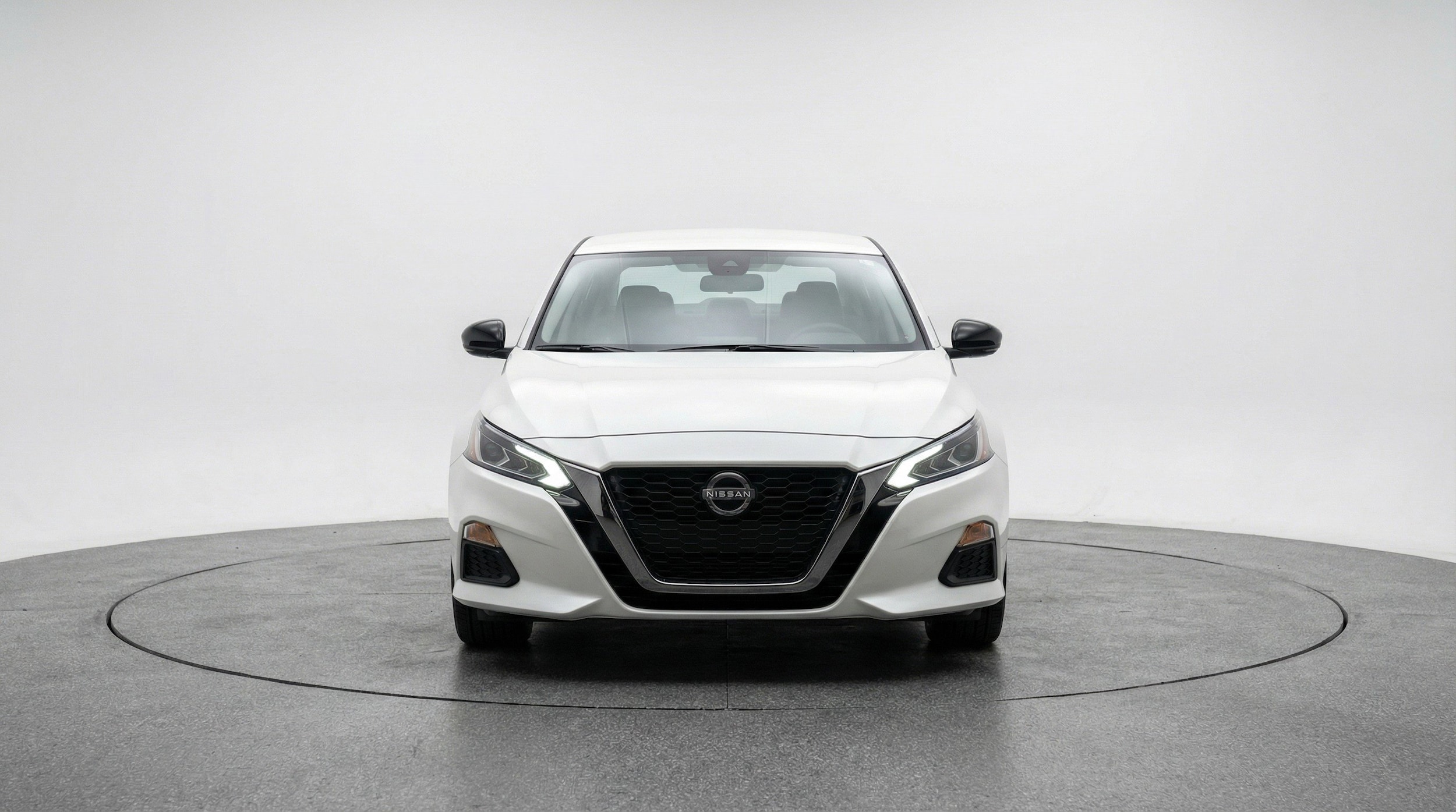 Thumbnail: 2025 Nissan Altima - 2