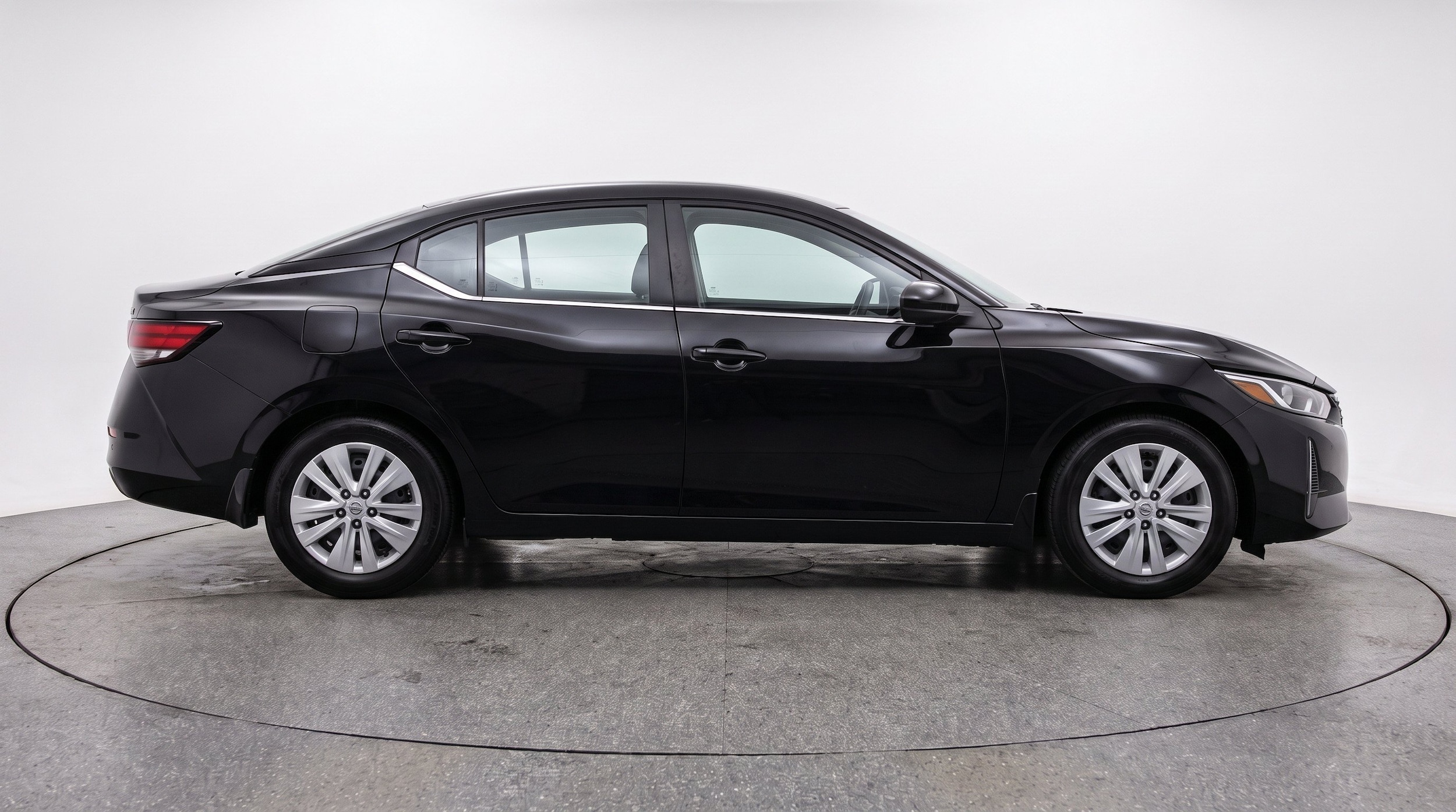 Thumbnail: 2025 Nissan Sentra - 11