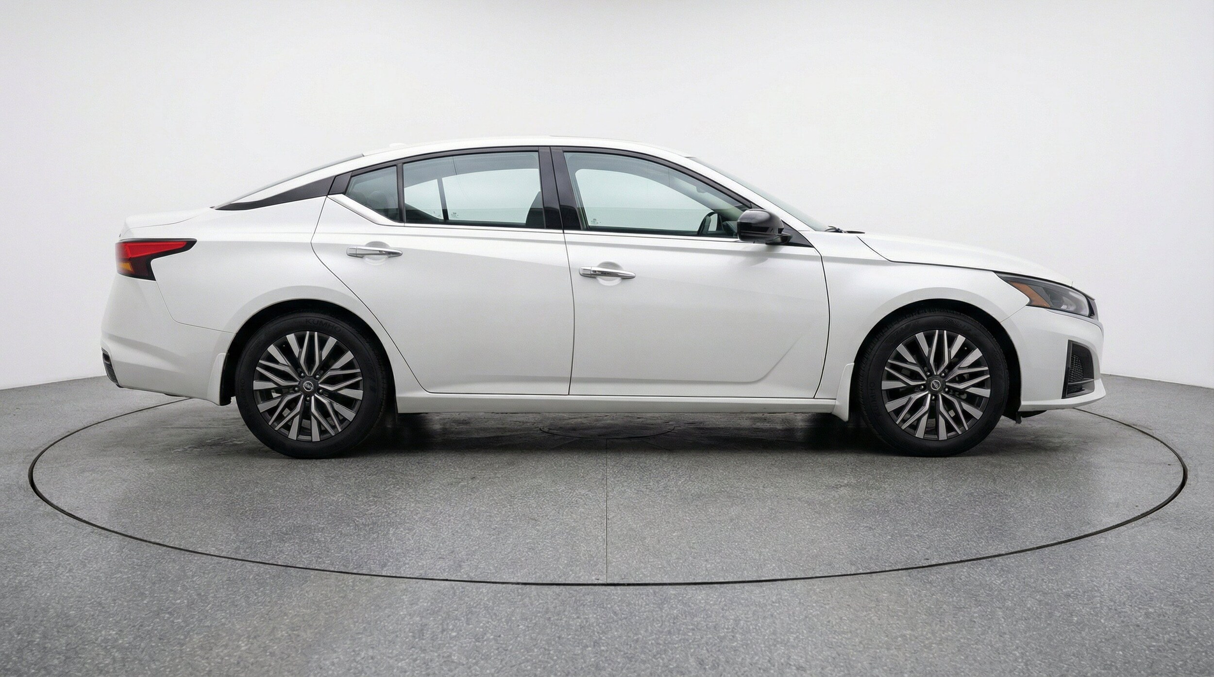 Thumbnail: 2025 Nissan Altima - 11
