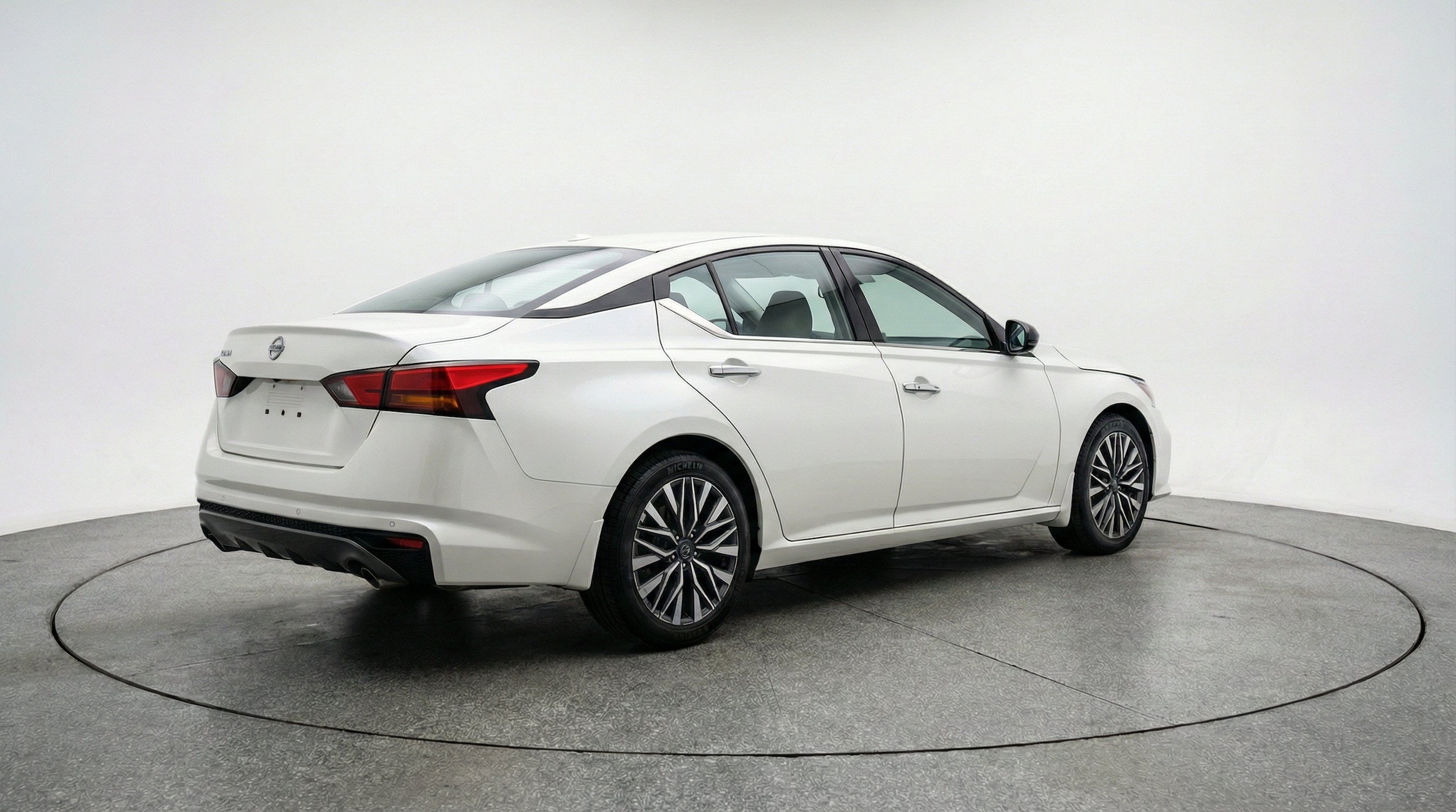 Thumbnail: 2025 Nissan Altima - 9