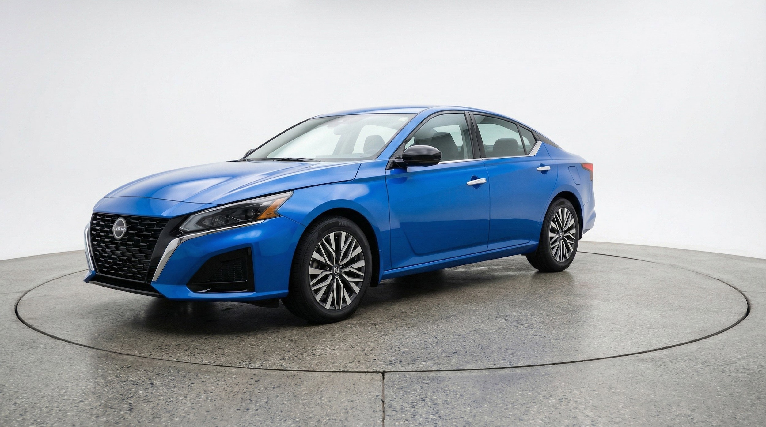 Thumbnail: 2025 Nissan Altima - 3