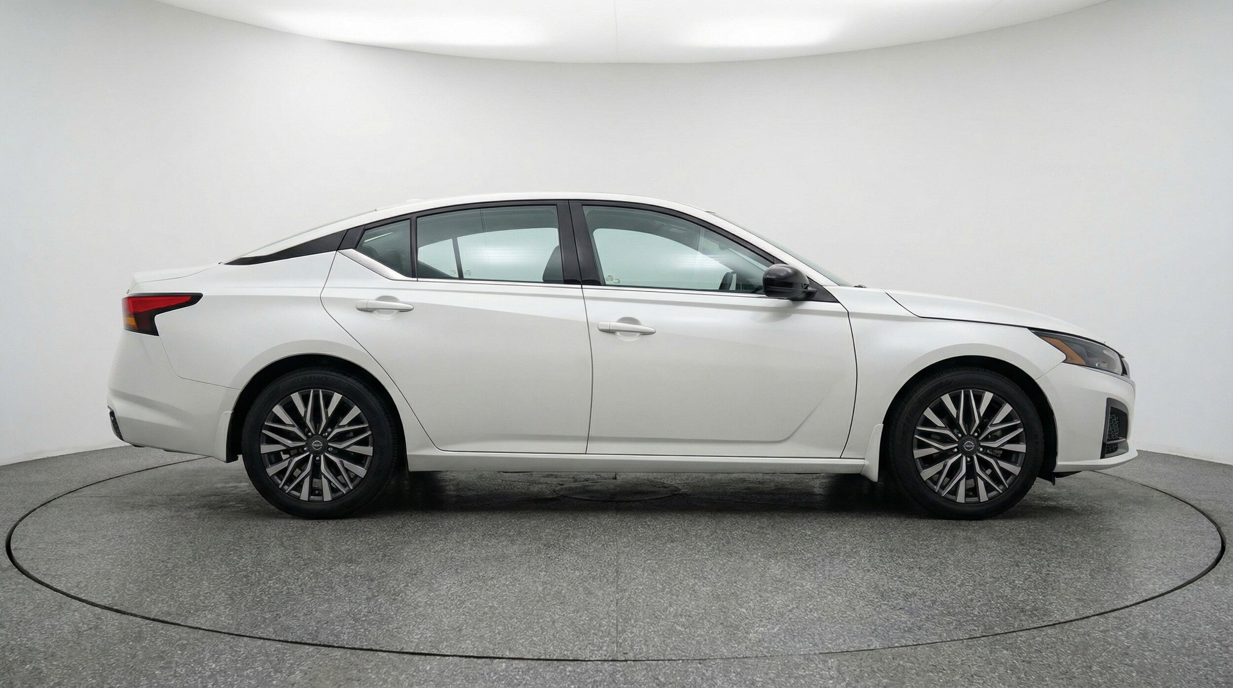 Thumbnail: 2025 Nissan Altima - 11
