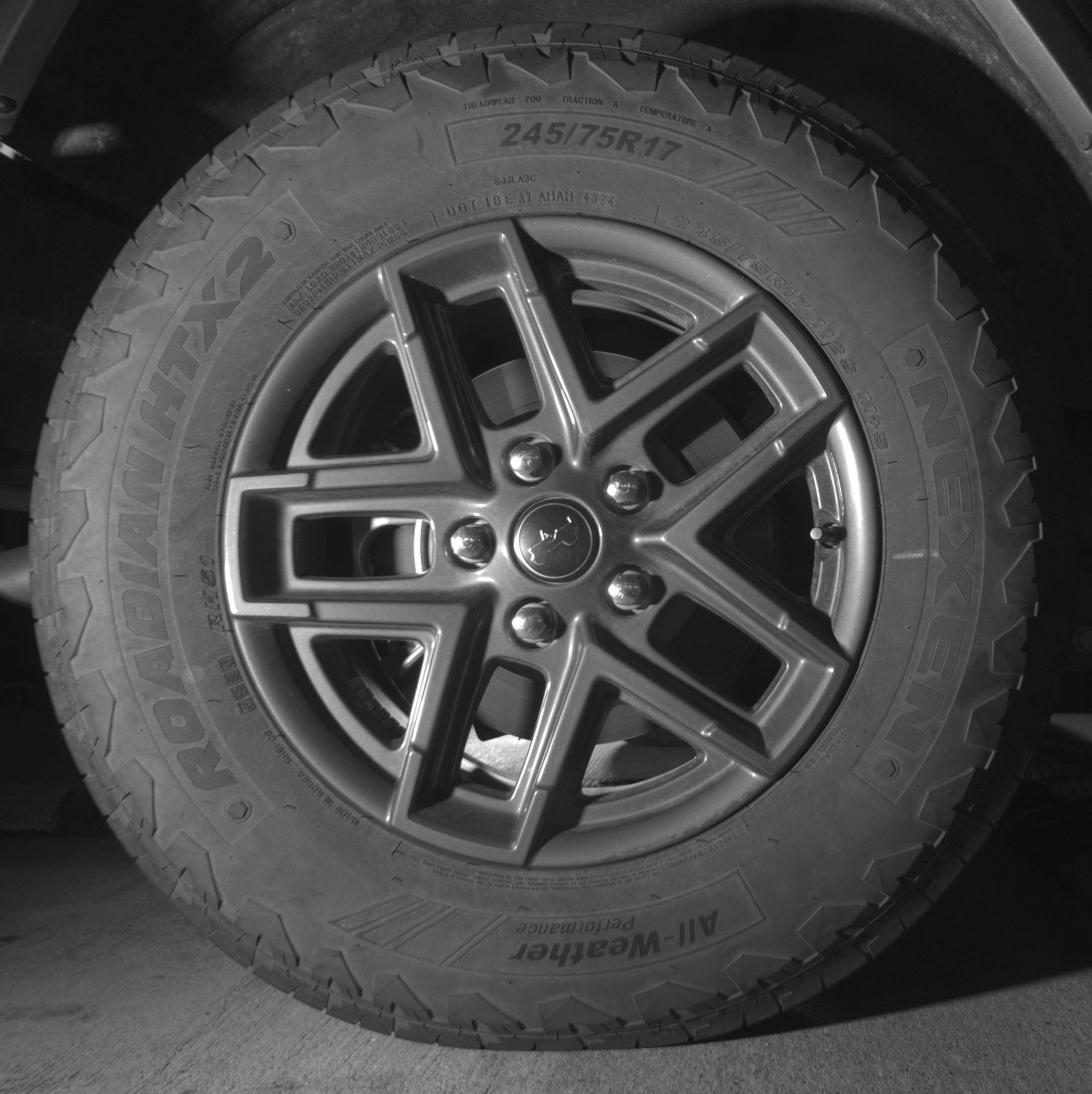 Thumbnail: 2025 Jeep Wrangler - 15