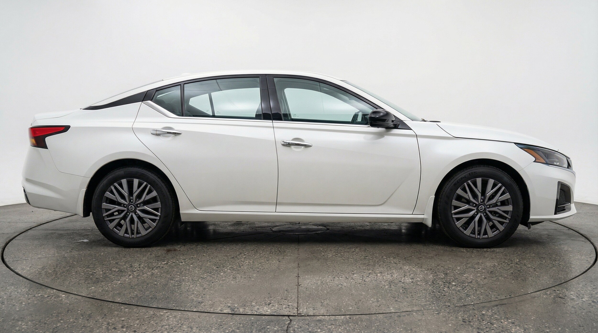 Thumbnail: 2025 Nissan Altima - 11