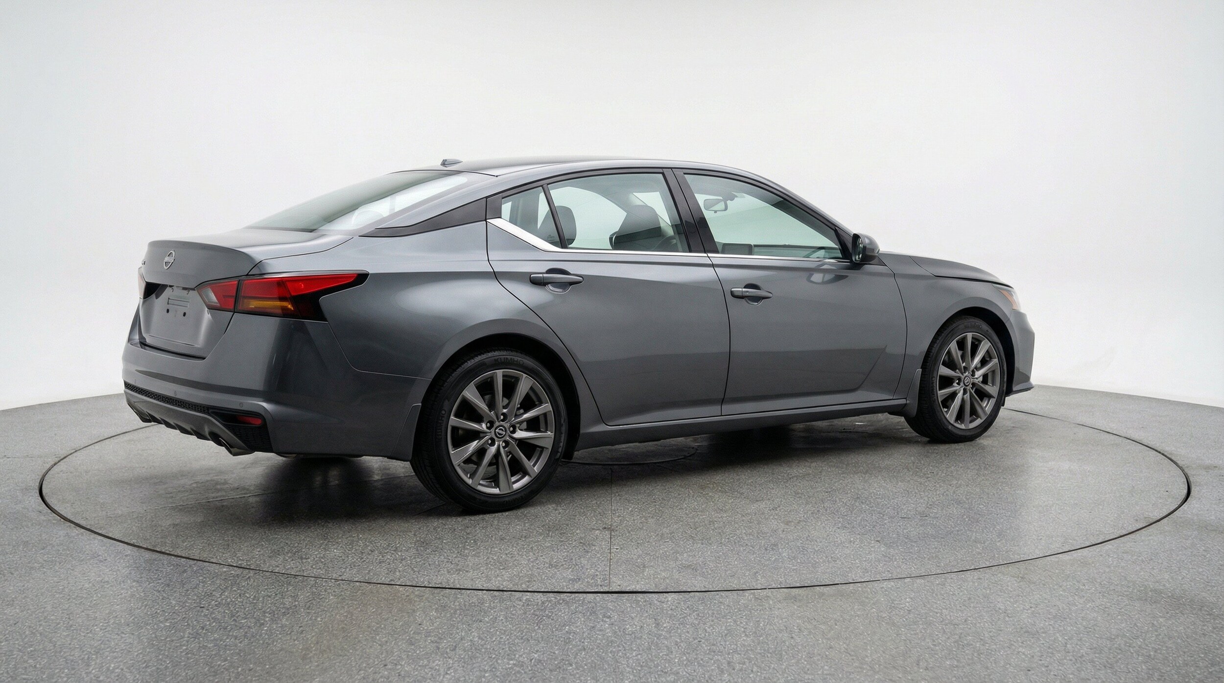Thumbnail: 2025 Nissan Altima - 9