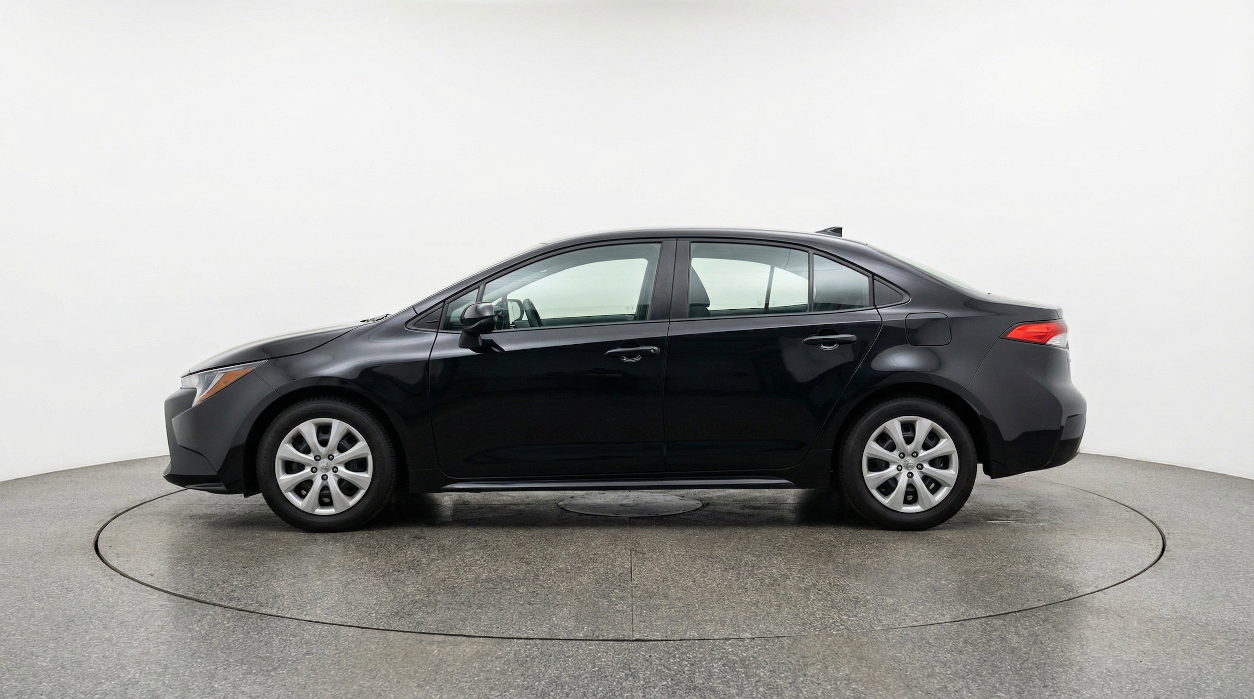Thumbnail: 2025 Toyota Corolla - 5