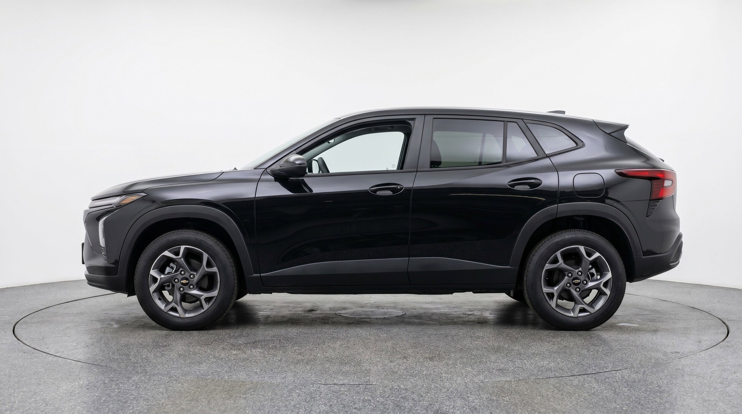 Thumbnail: 2025 Chevrolet Trax - 5