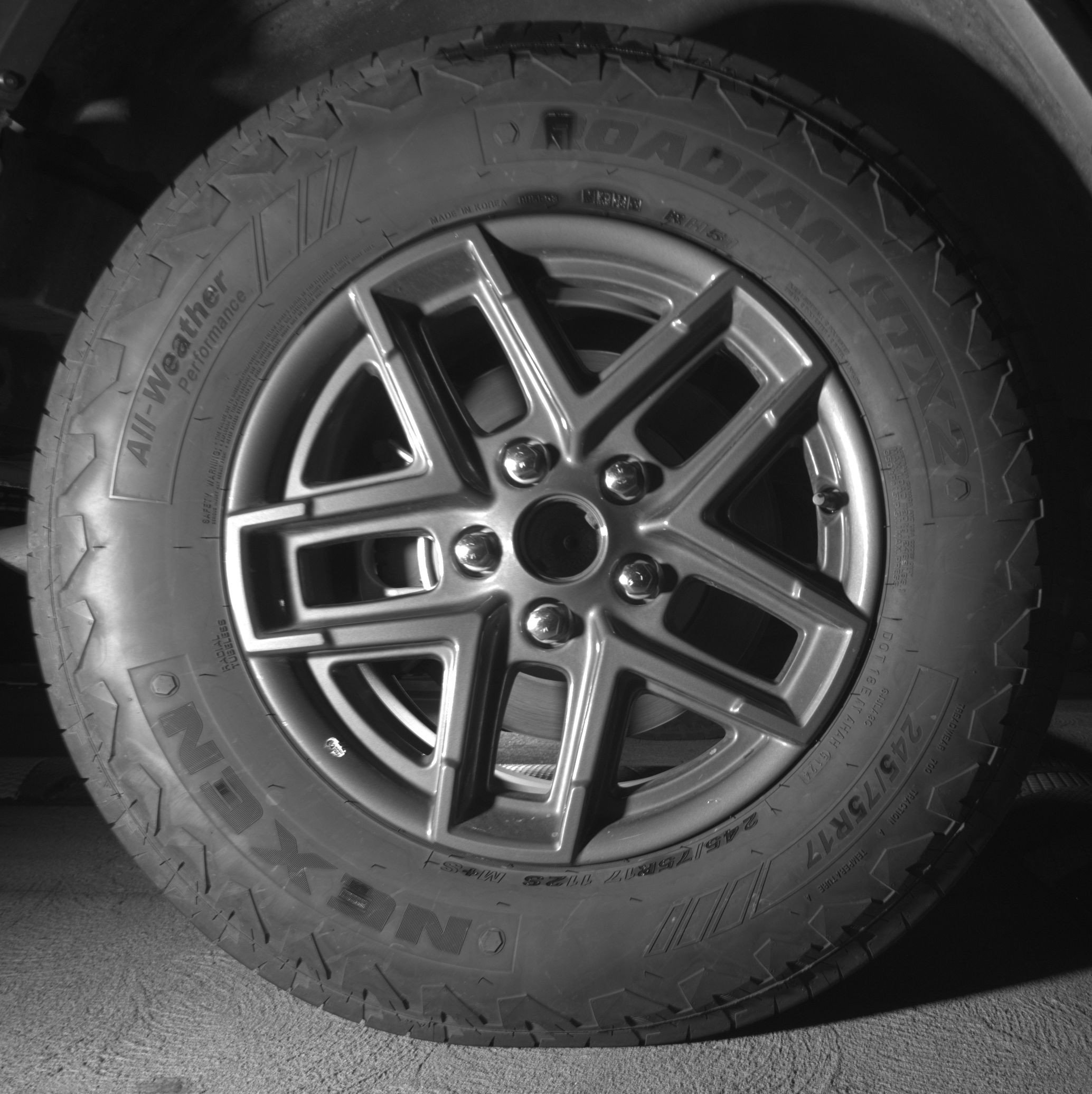 Thumbnail: 2025 Jeep Wrangler - 15