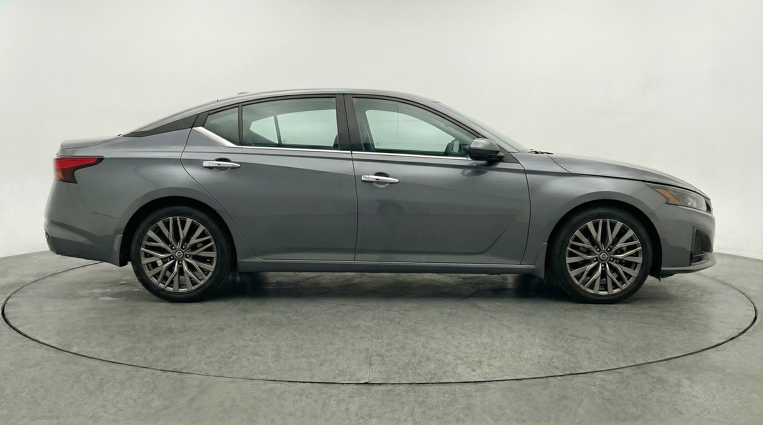 Thumbnail: 2025 Nissan Altima - 11