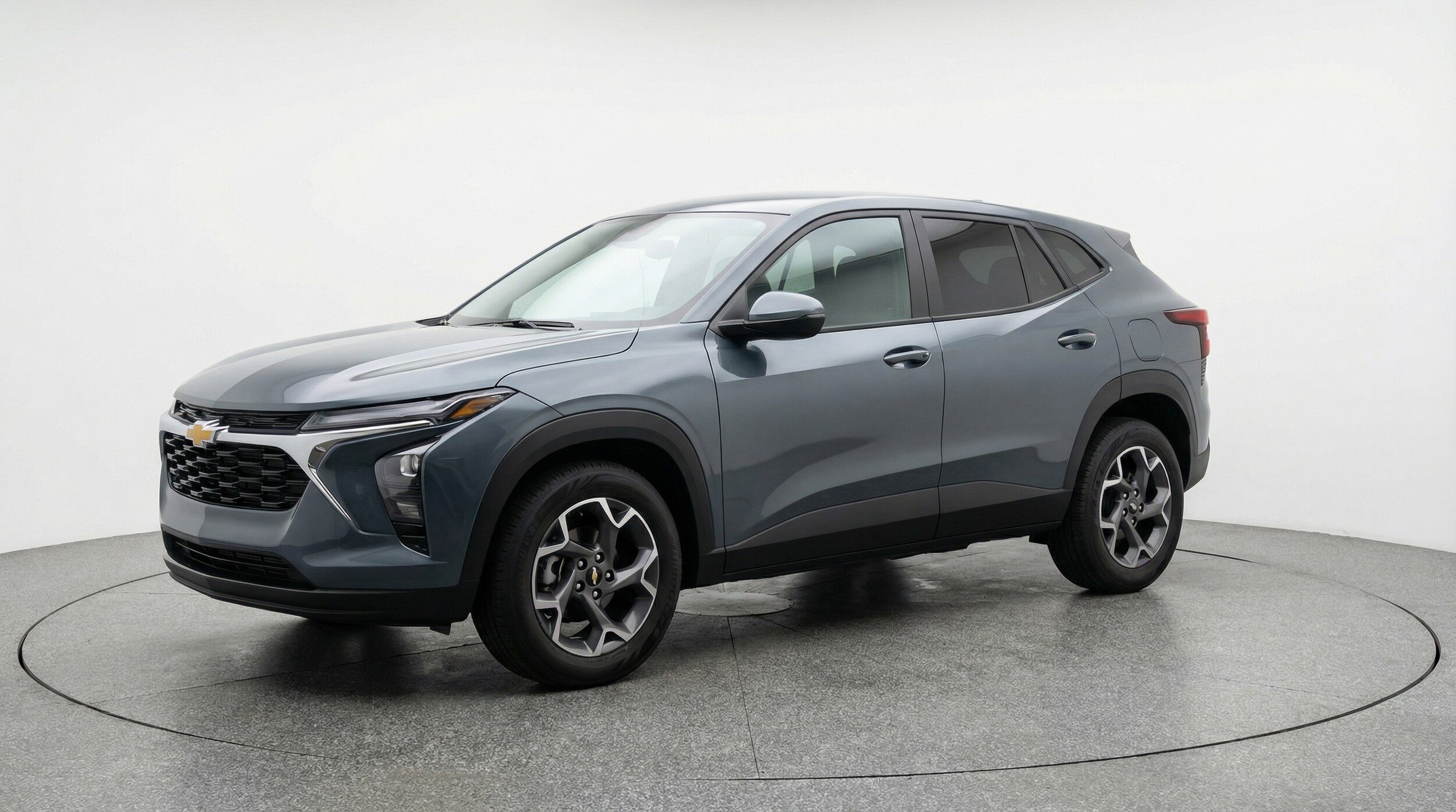 Thumbnail: 2025 Chevrolet Trax - 3