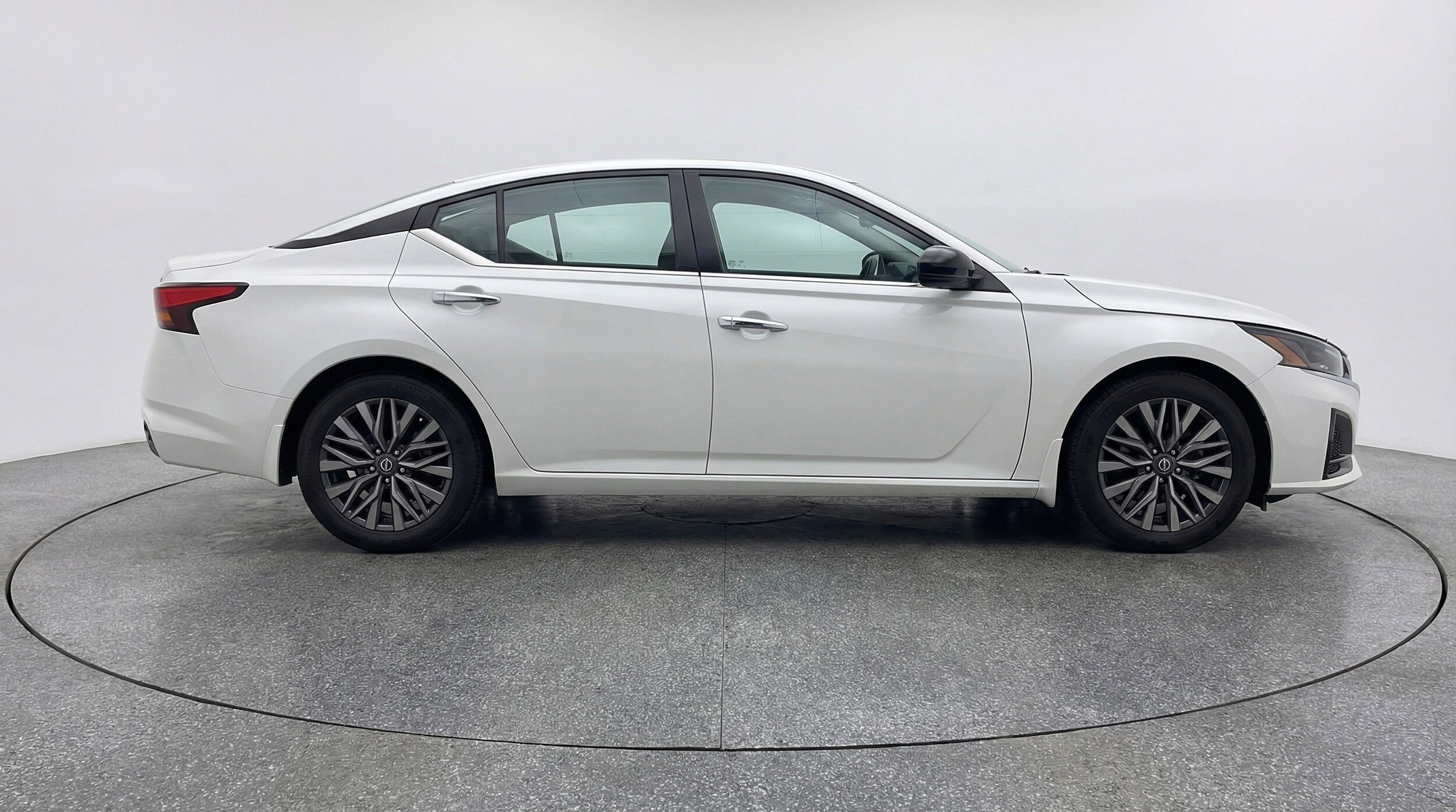 Thumbnail: 2025 Nissan Altima - 11