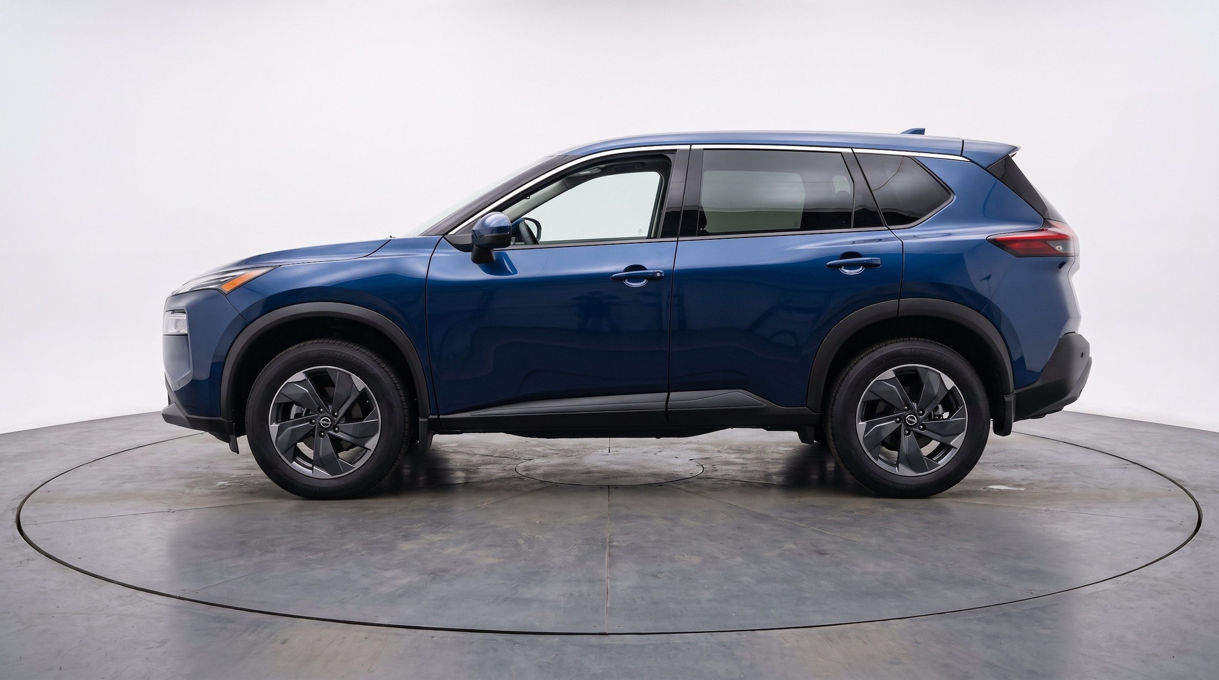 Thumbnail: 2025 Nissan Rogue - 5