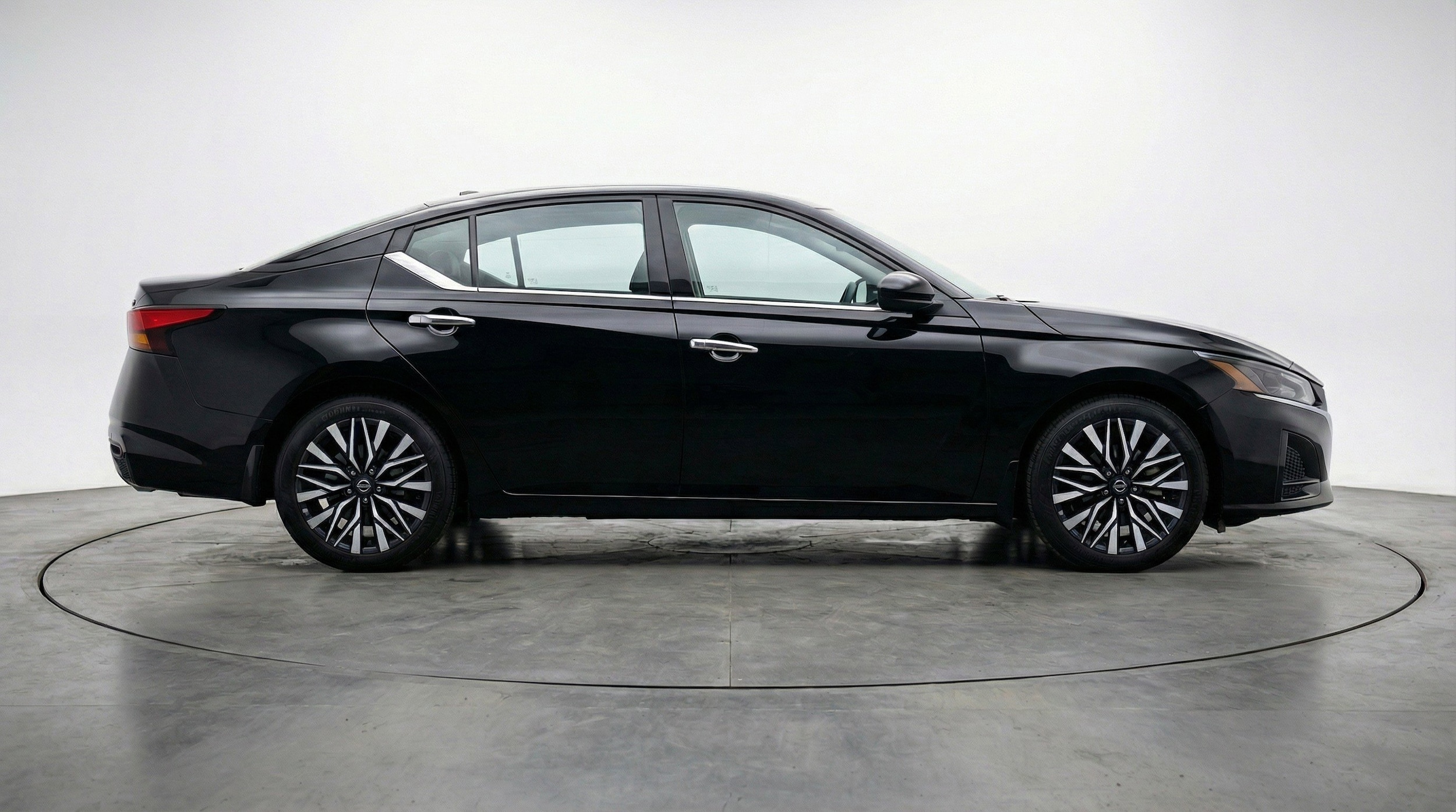 Thumbnail: 2025 Nissan Altima - 11