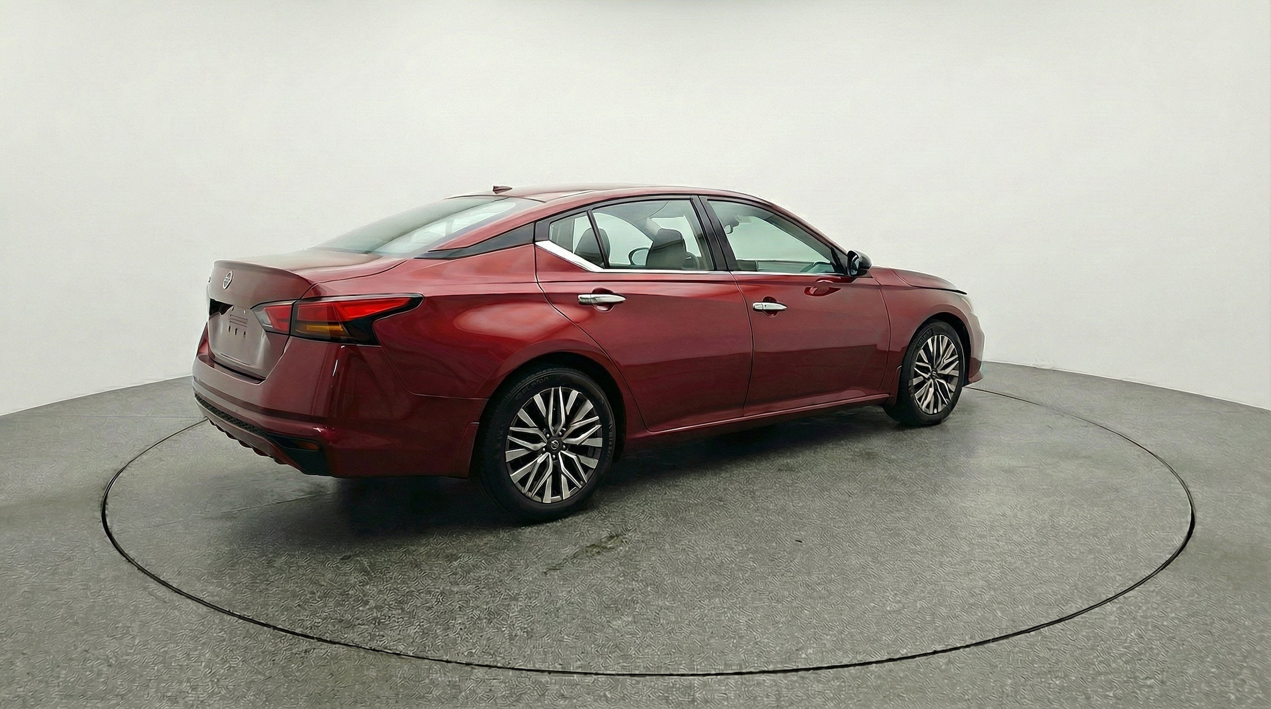 Thumbnail: 2025 Nissan Altima - 9