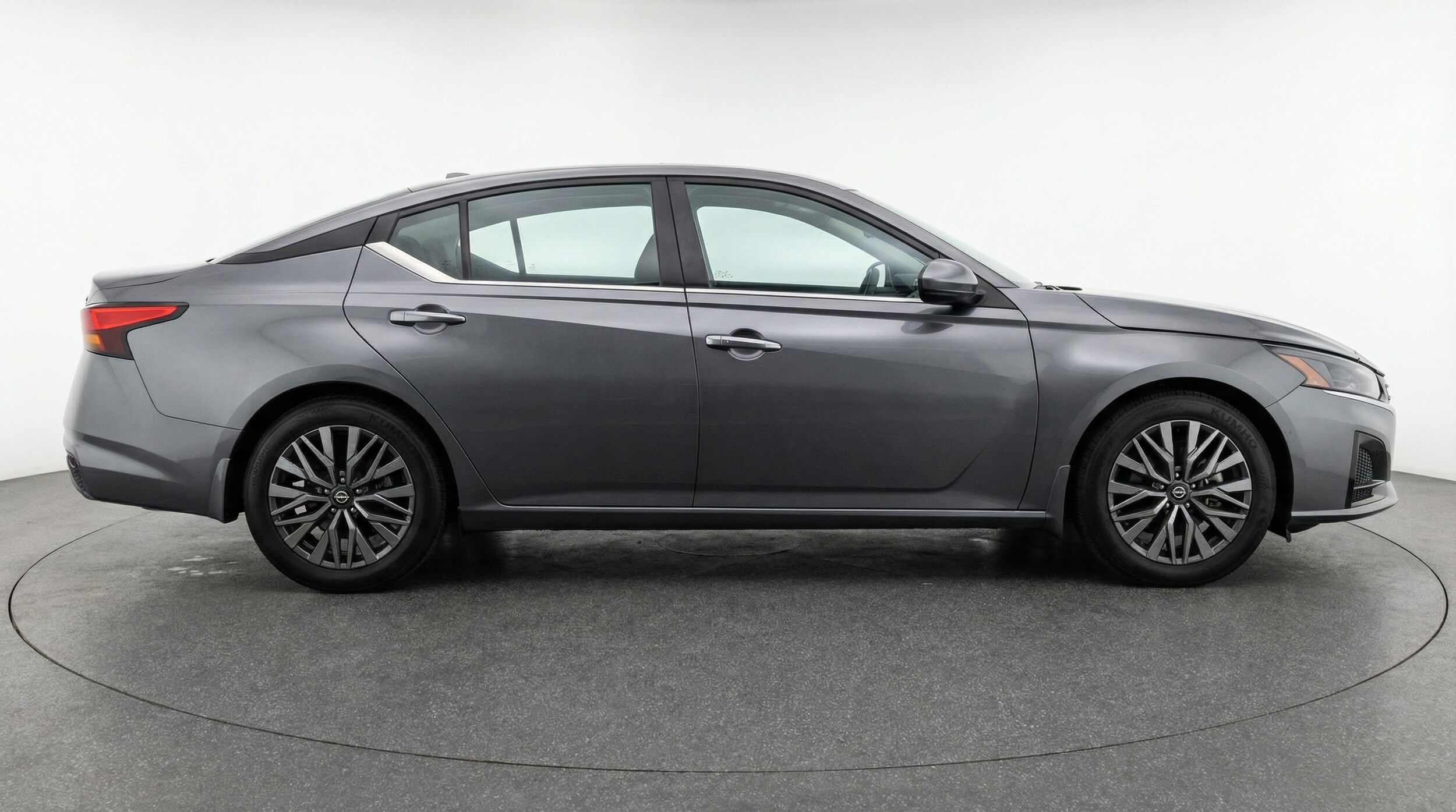 Thumbnail: 2025 Nissan Altima - 8