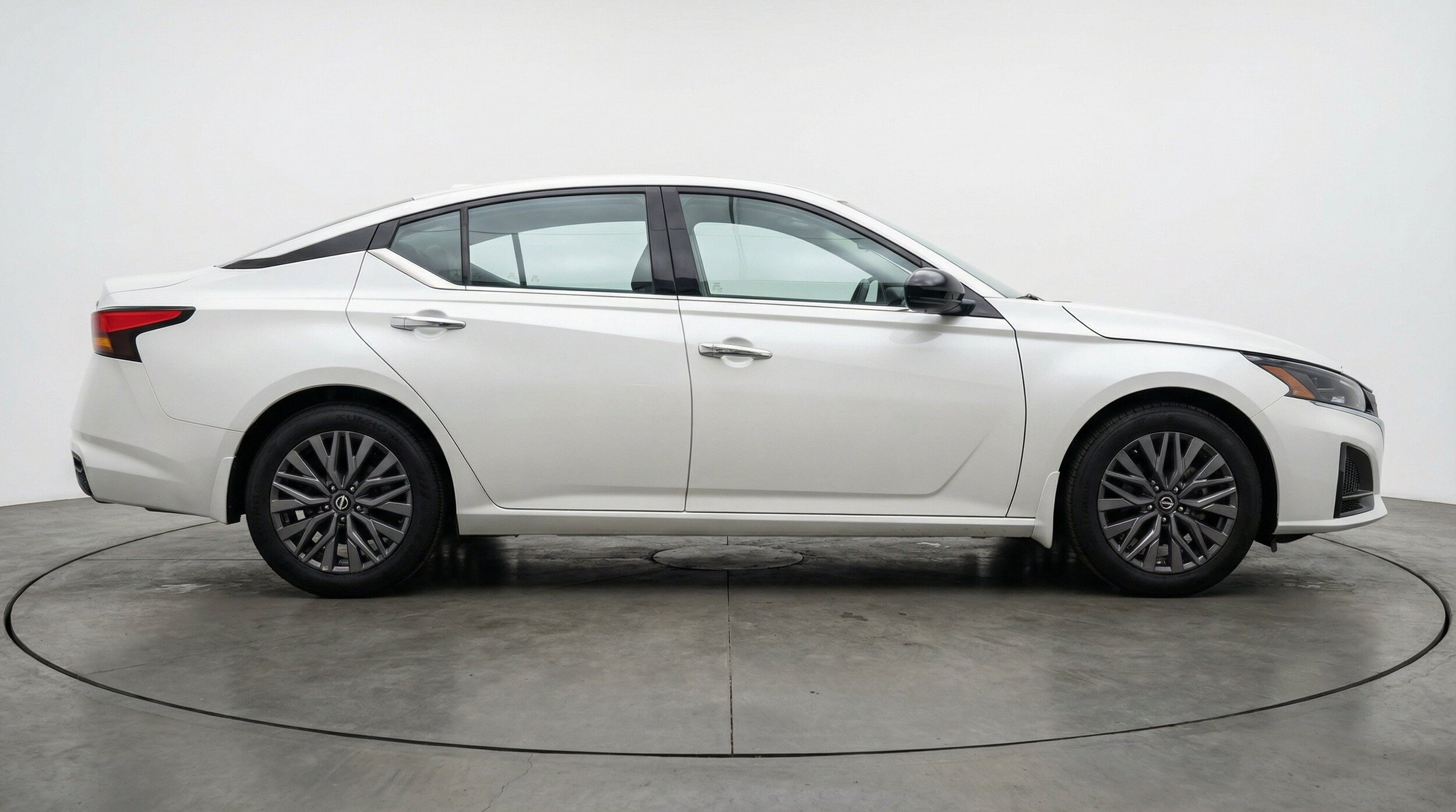 Thumbnail: 2025 Nissan Altima - 11