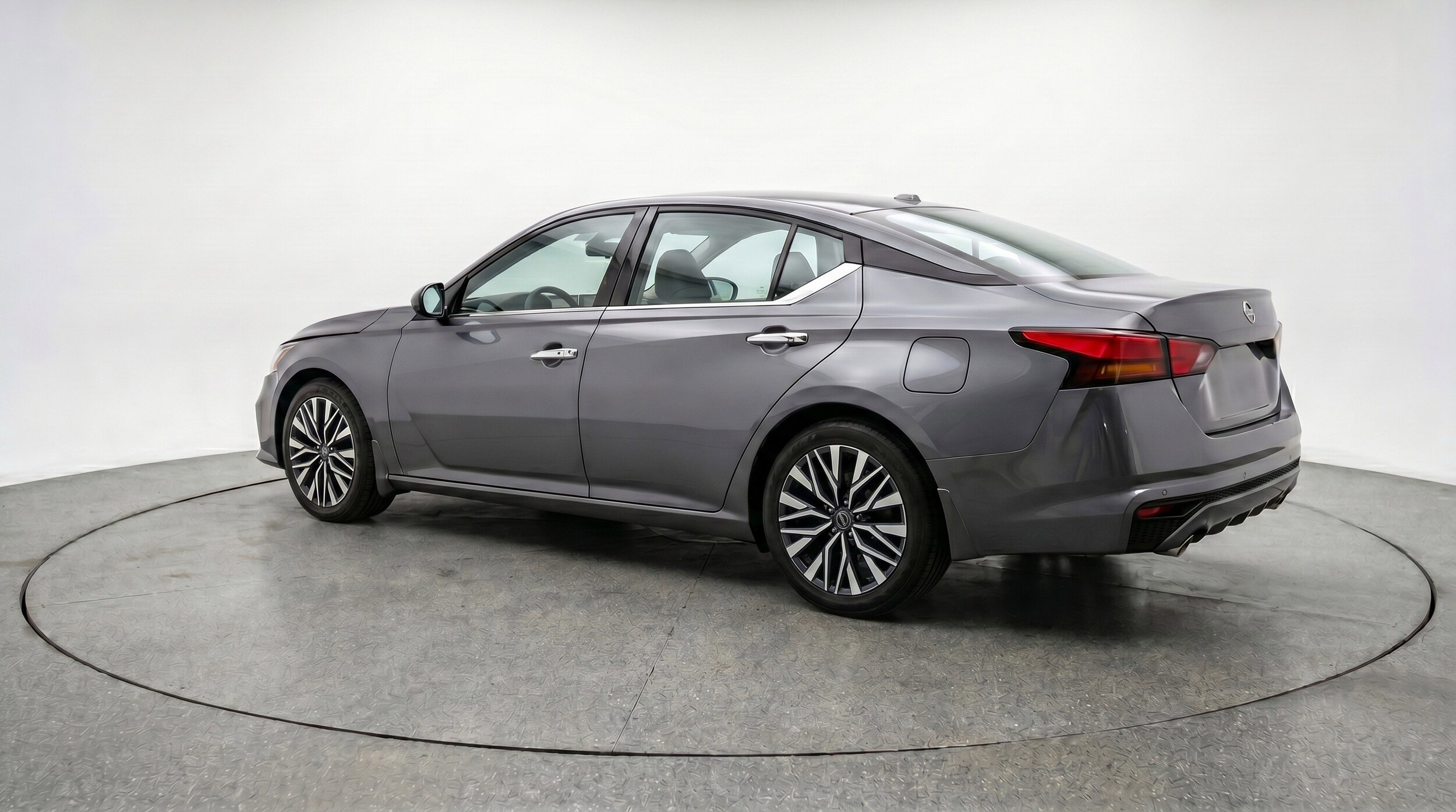 Thumbnail: 2025 Nissan Altima - 6