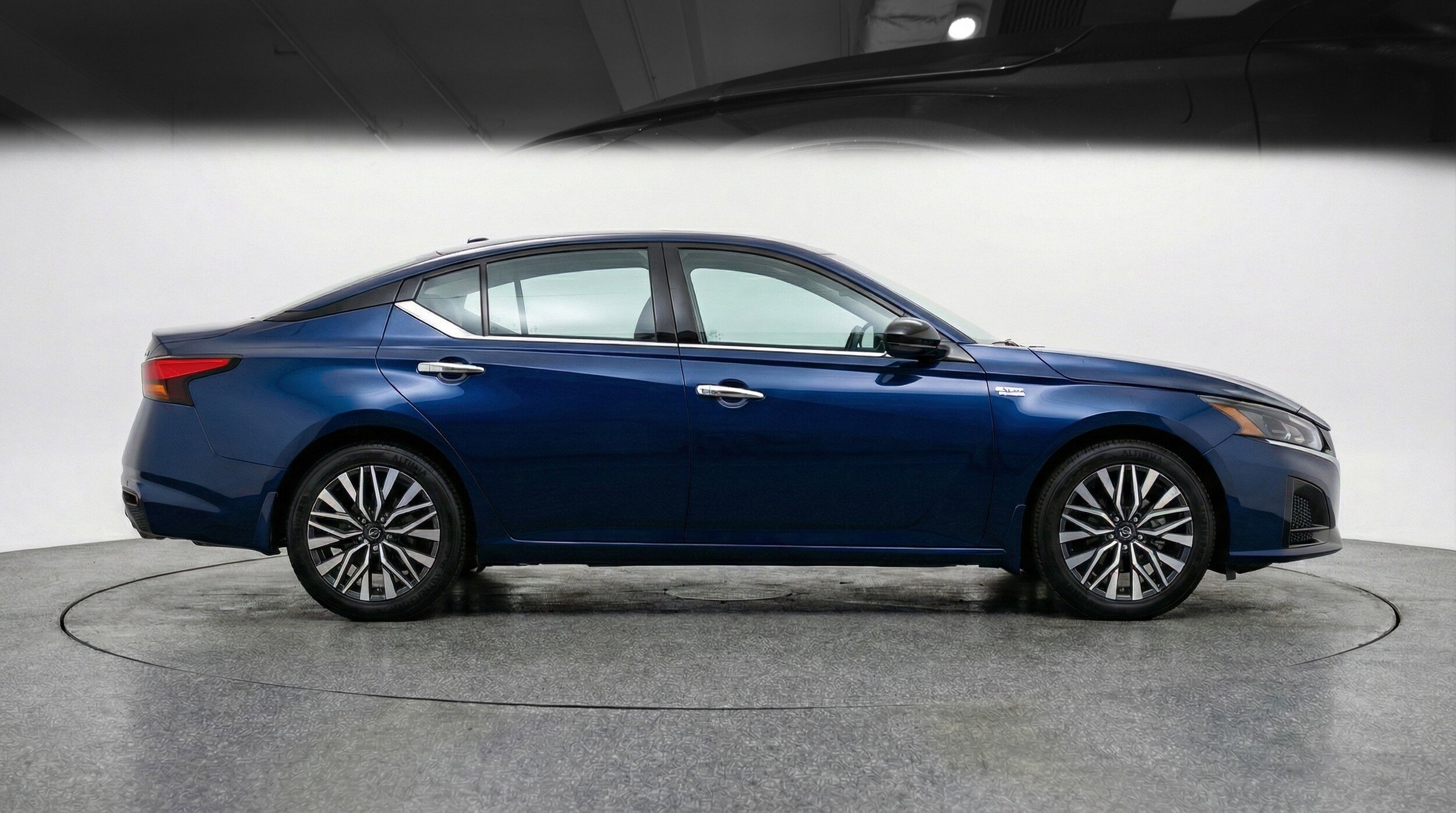 Thumbnail: 2025 Nissan Altima - 11