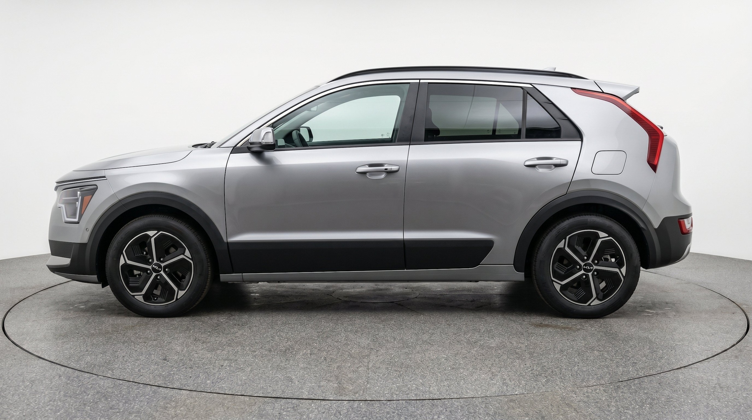 Thumbnail: 2026 Kia Niro - 5