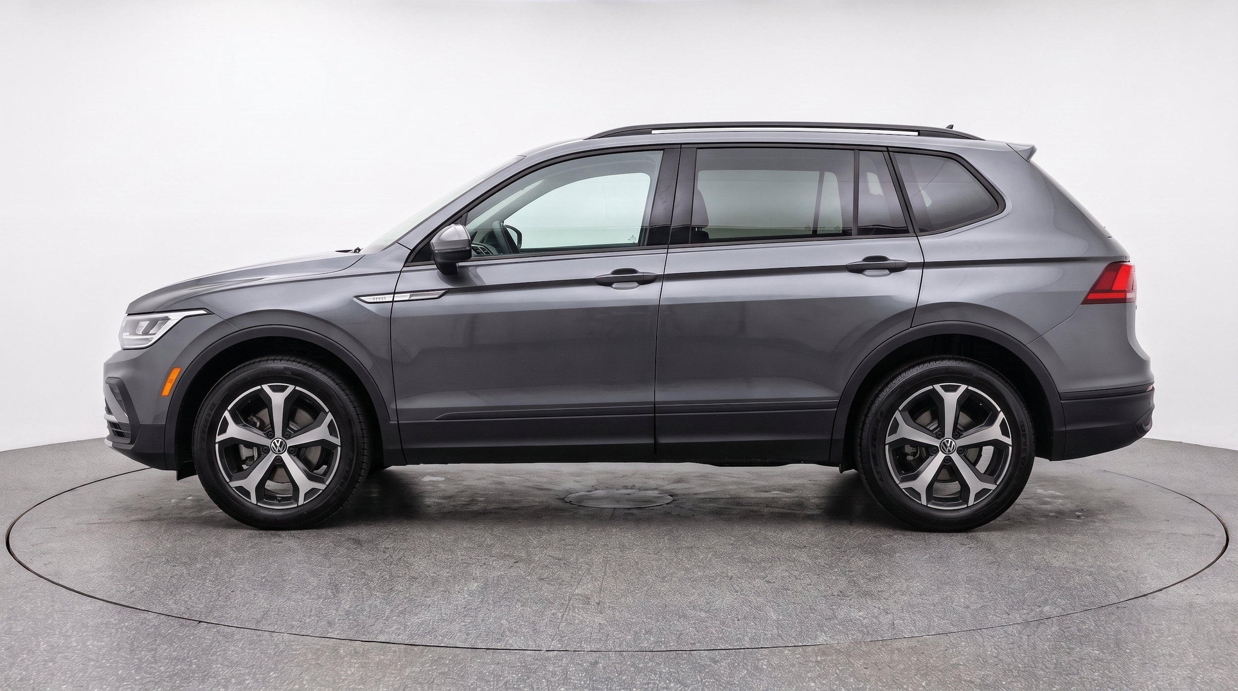 Thumbnail: 2026 Volkswagen Tiguan - 5