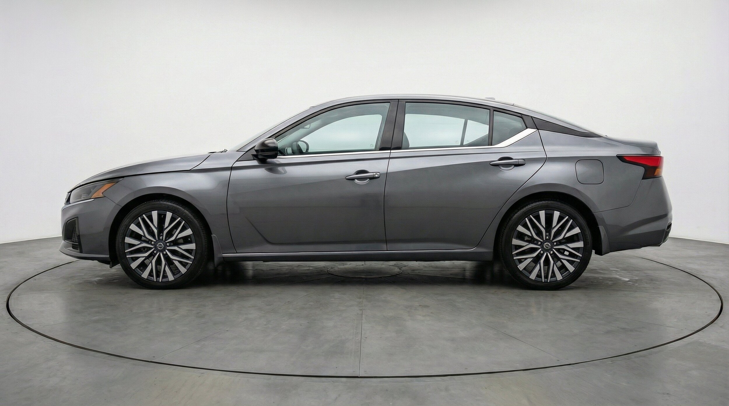 Thumbnail: 2025 Nissan Altima - 5