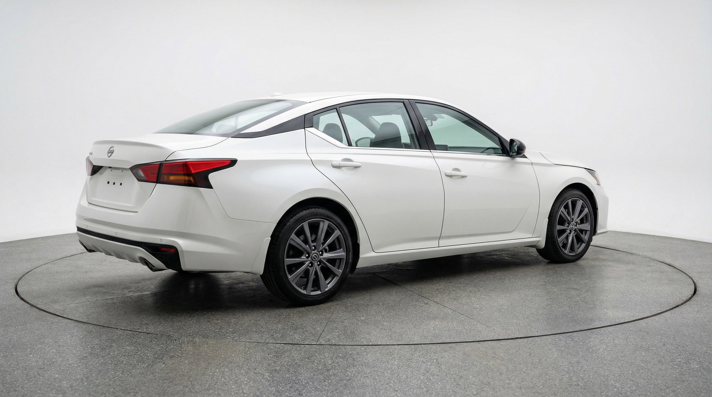 Thumbnail: 2025 Nissan Altima - 9