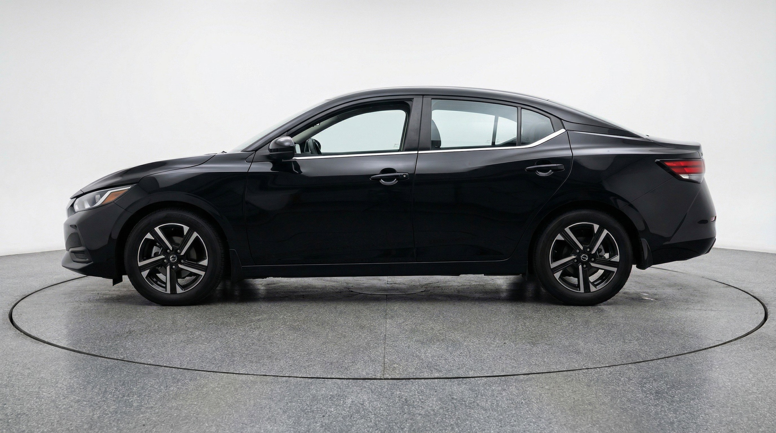 Thumbnail: 2025 Nissan Sentra - 5