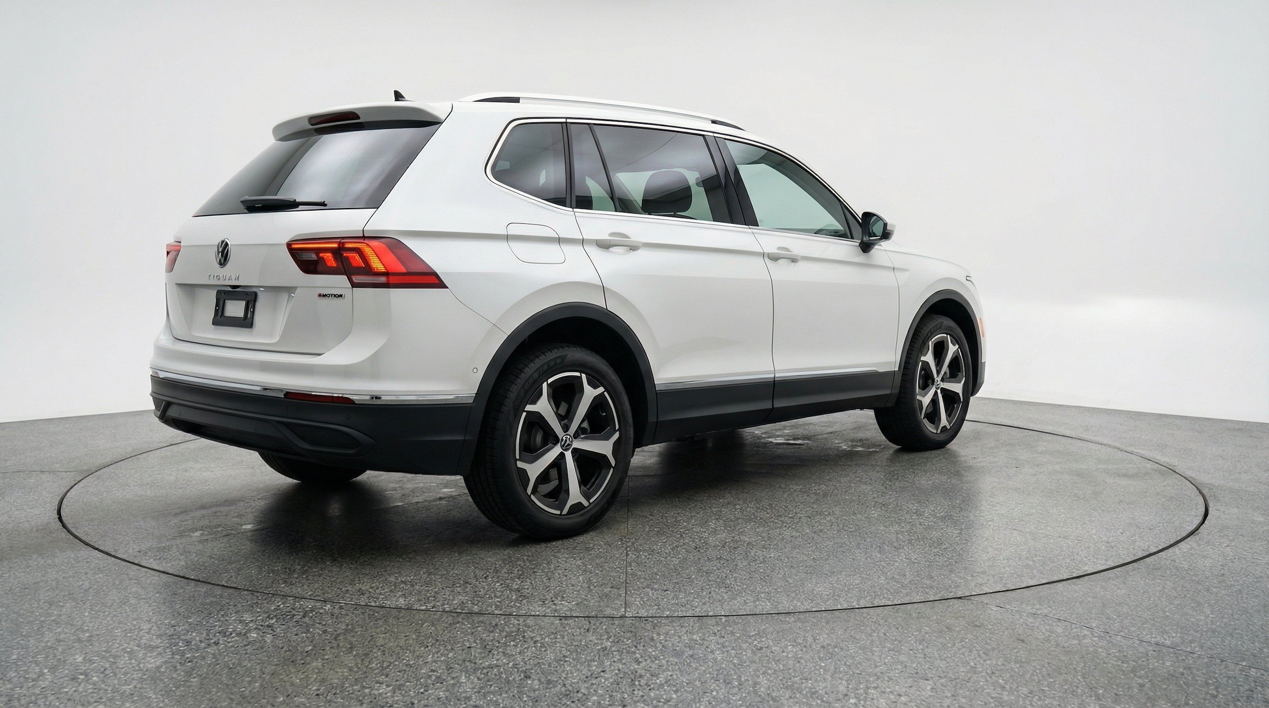 Thumbnail: 2026 Volkswagen Tiguan - 9