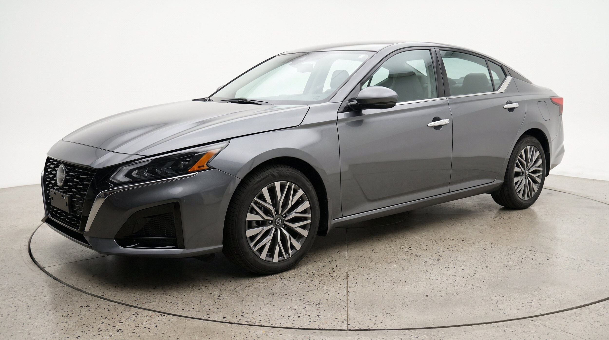 Thumbnail: 2025 Nissan Altima - 3