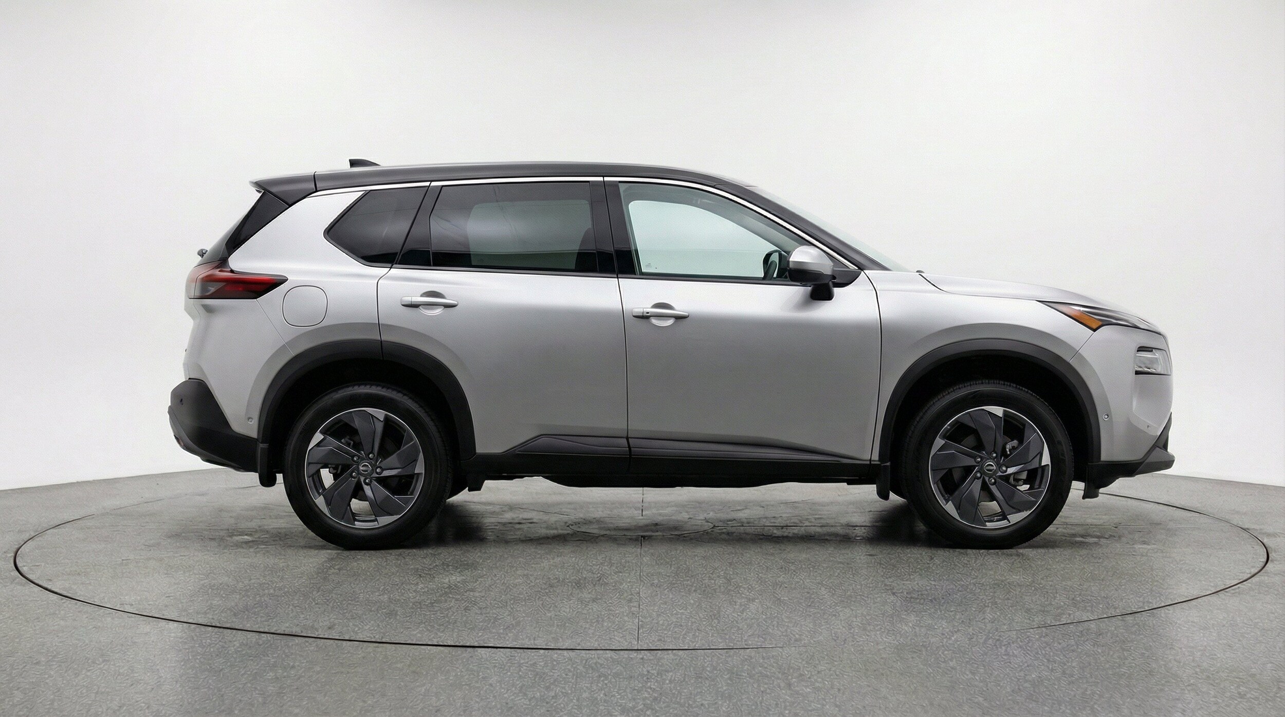 Thumbnail: 2025 Nissan Rogue - 10