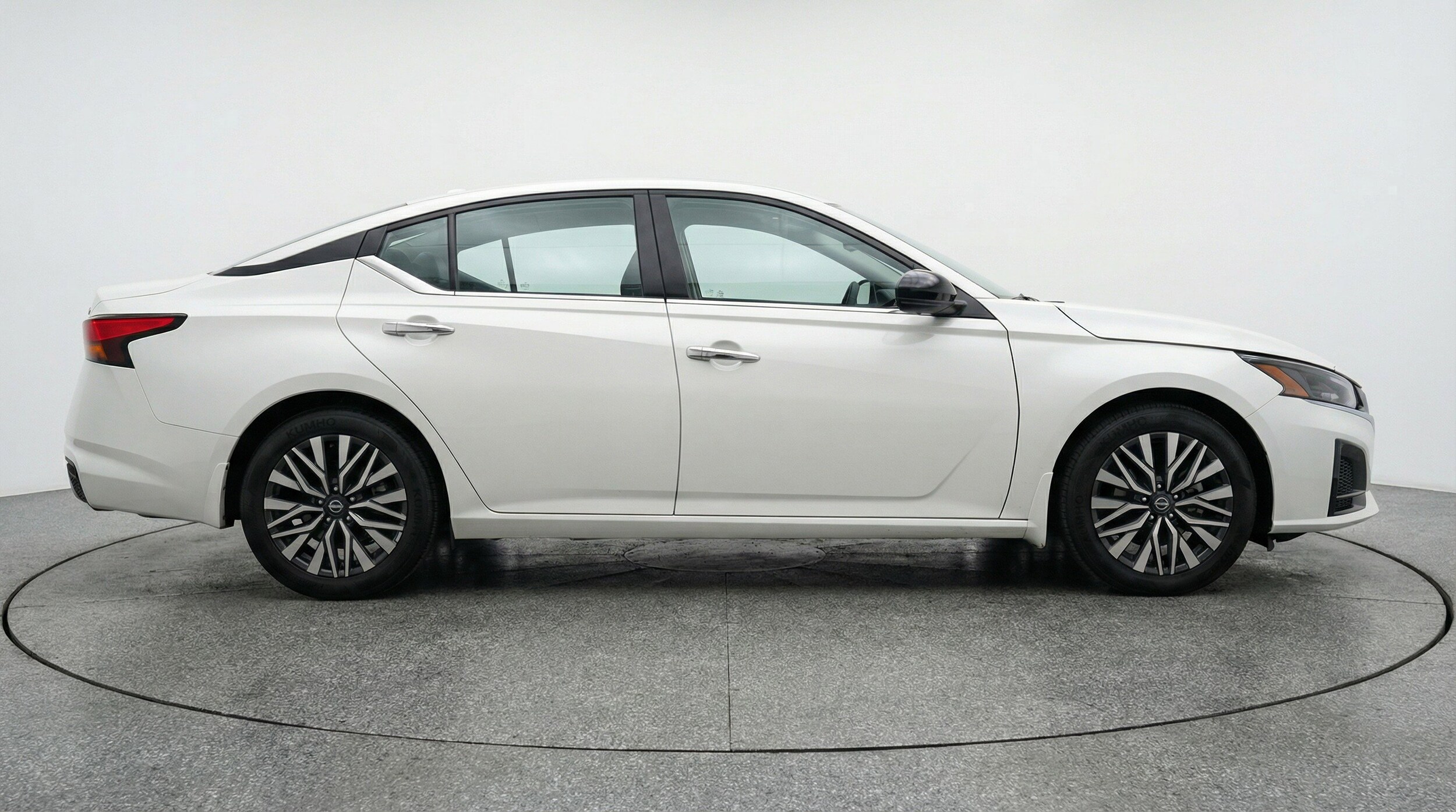 Thumbnail: 2025 Nissan Altima - 11