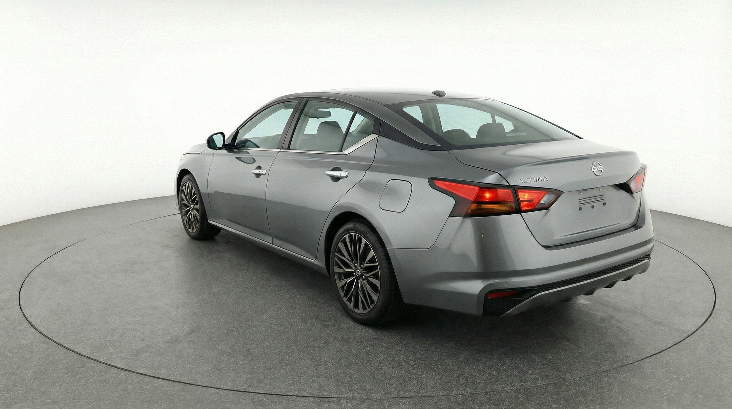 Thumbnail: 2025 Nissan Altima - 6