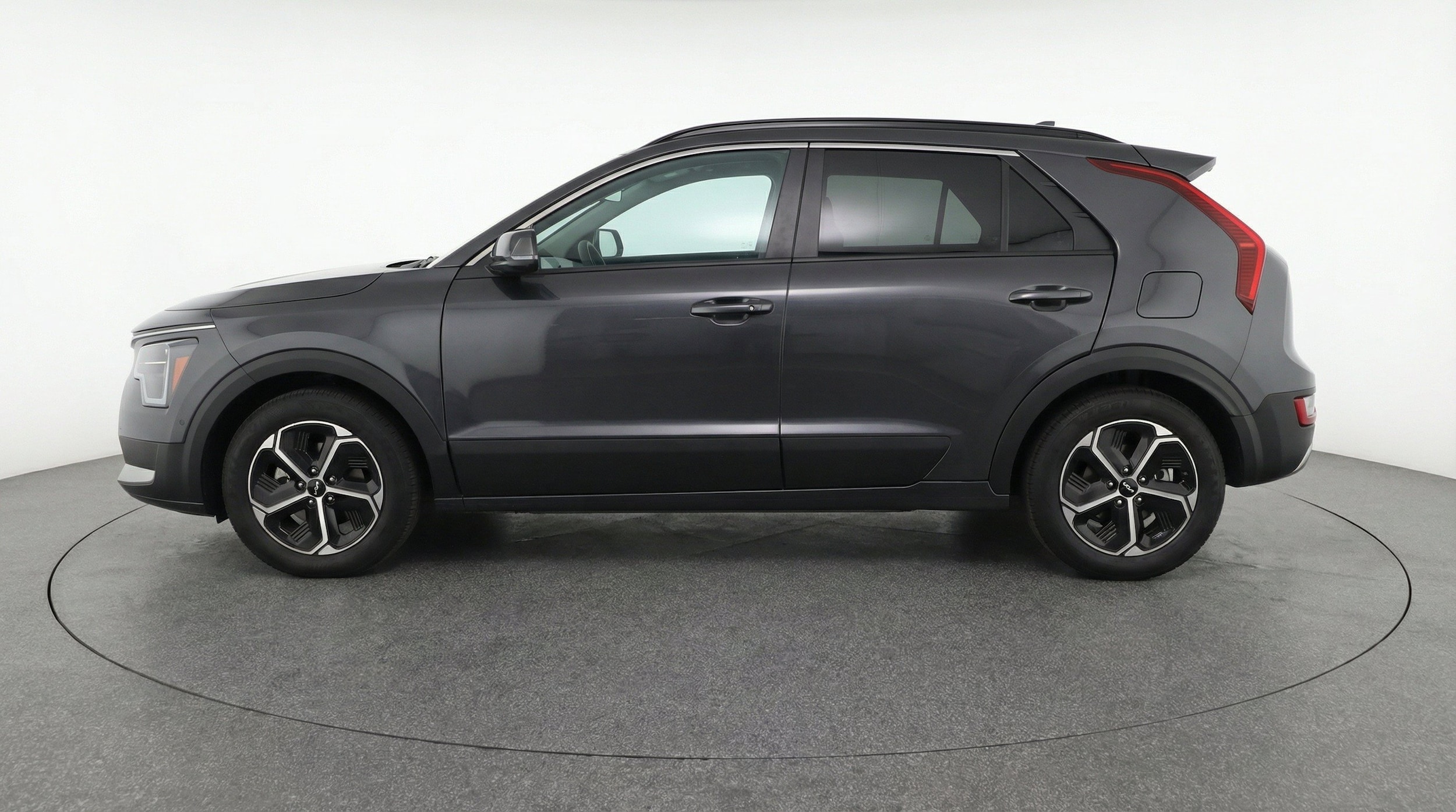 Thumbnail: 2026 Kia Niro - 5