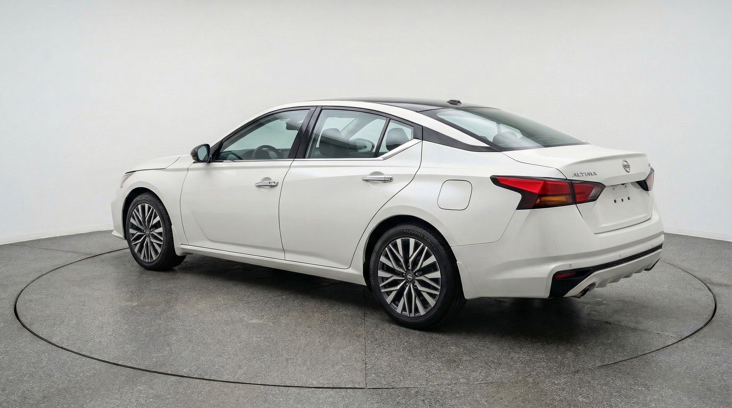 Thumbnail: 2025 Nissan Altima - 6