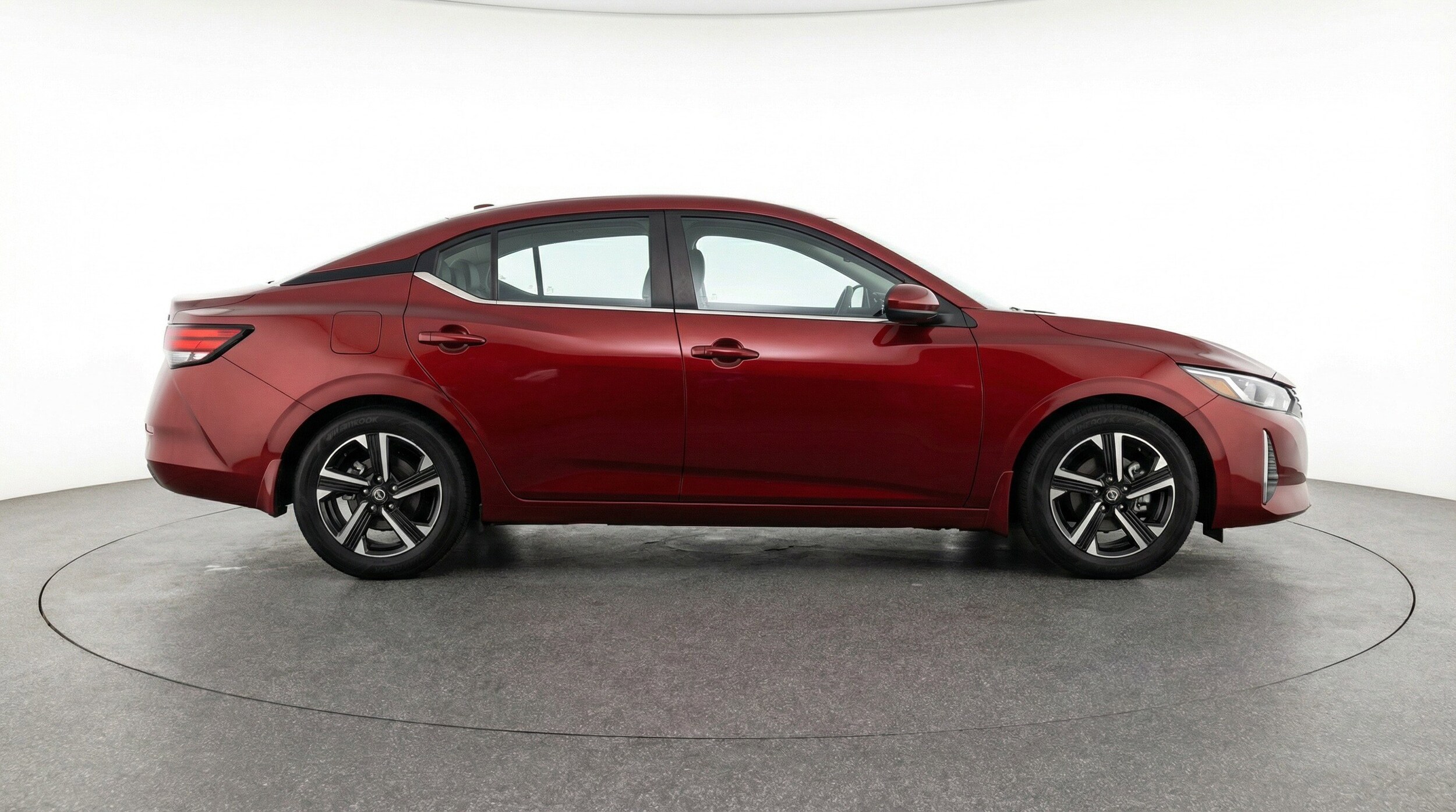 Thumbnail: 2025 Nissan Sentra - 11