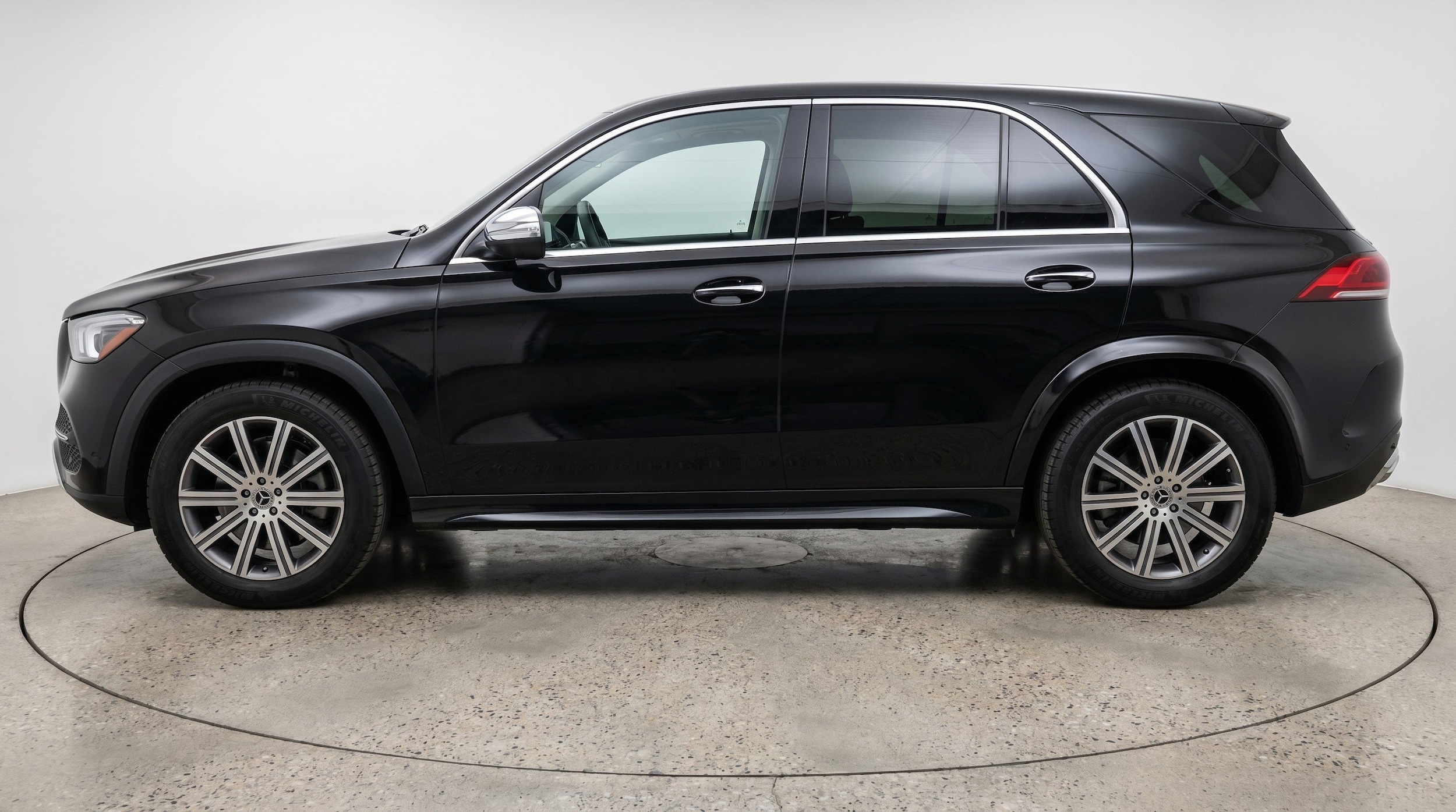 Thumbnail: 2026 Mercedes-Benz GLE - 5