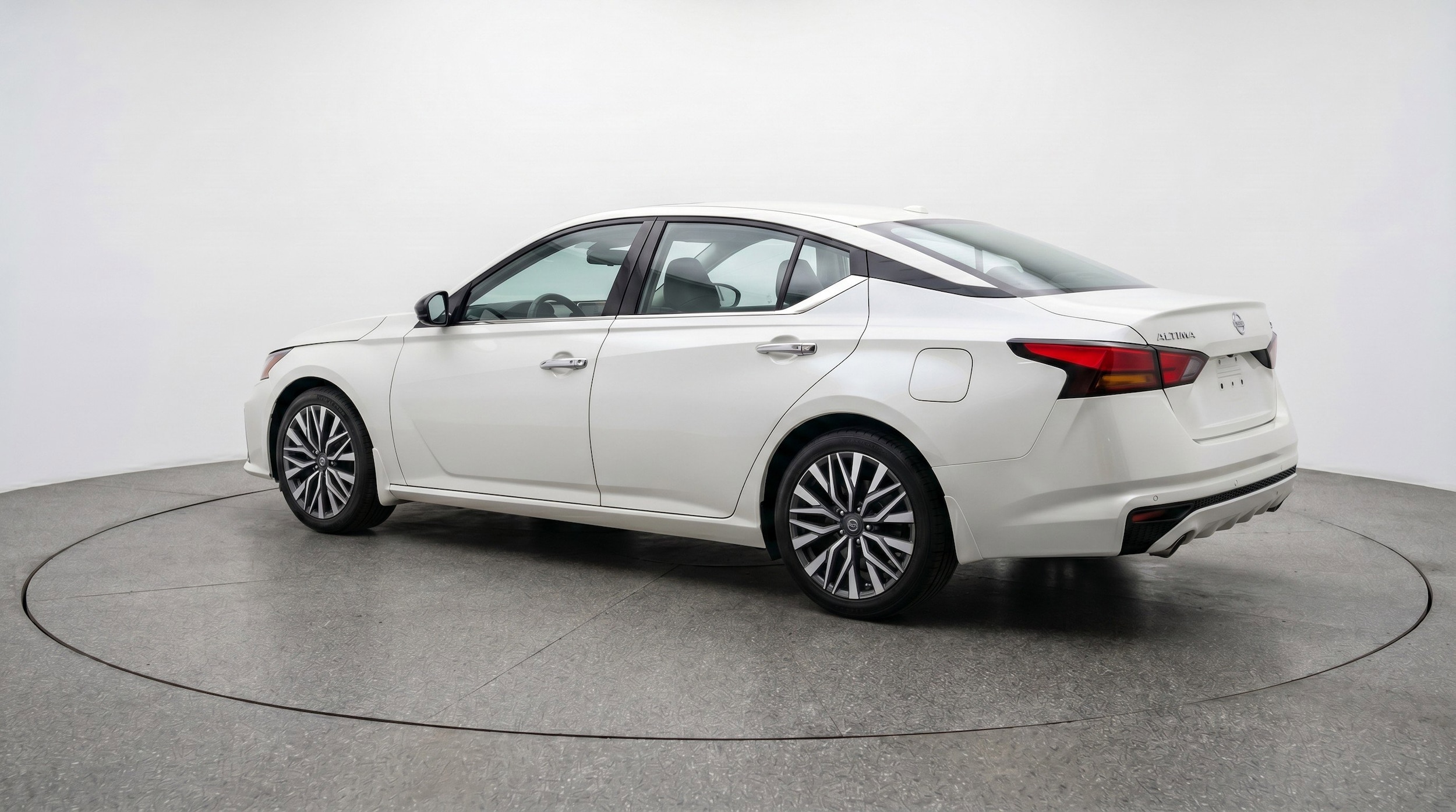 Thumbnail: 2025 Nissan Altima - 6