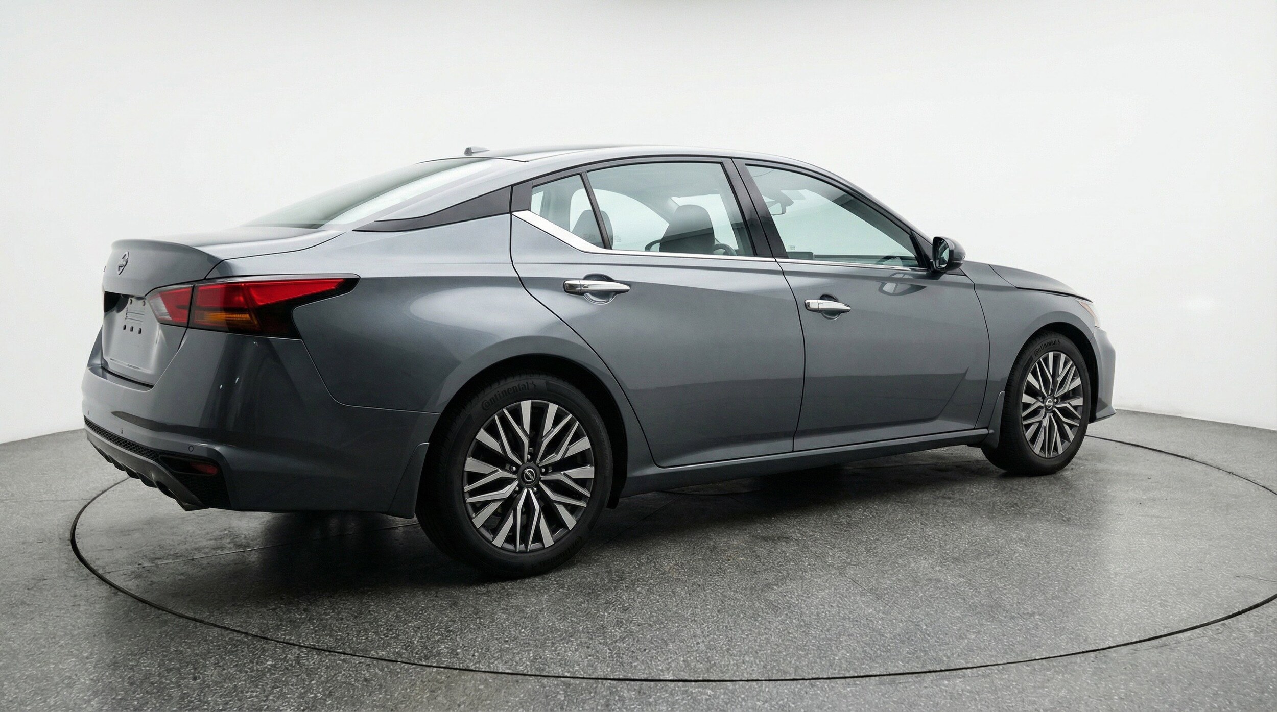 Thumbnail: 2025 Nissan Altima - 9